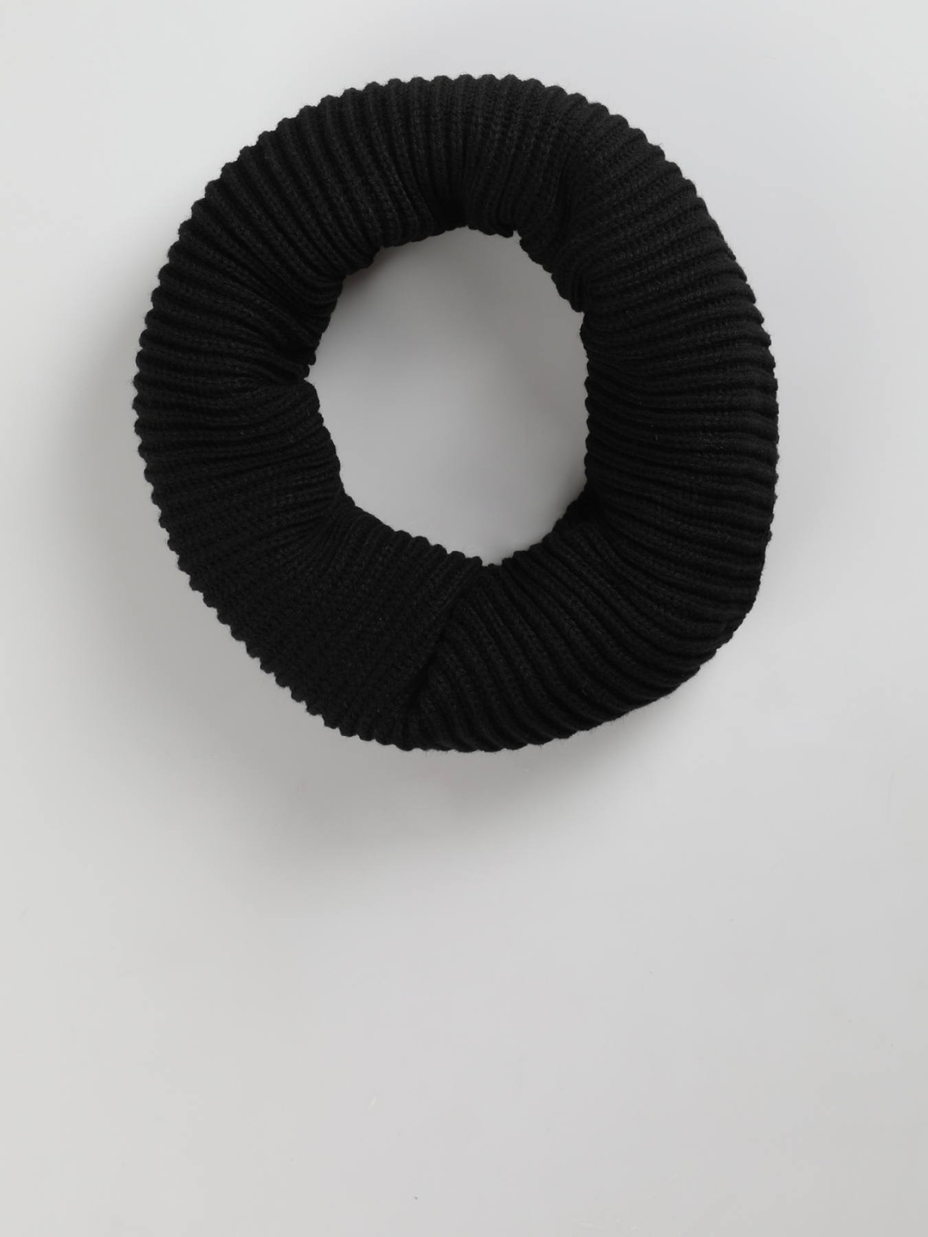 Шарфы и платки Colin’s модель CL1045762_Q1.V1_BLK Фото