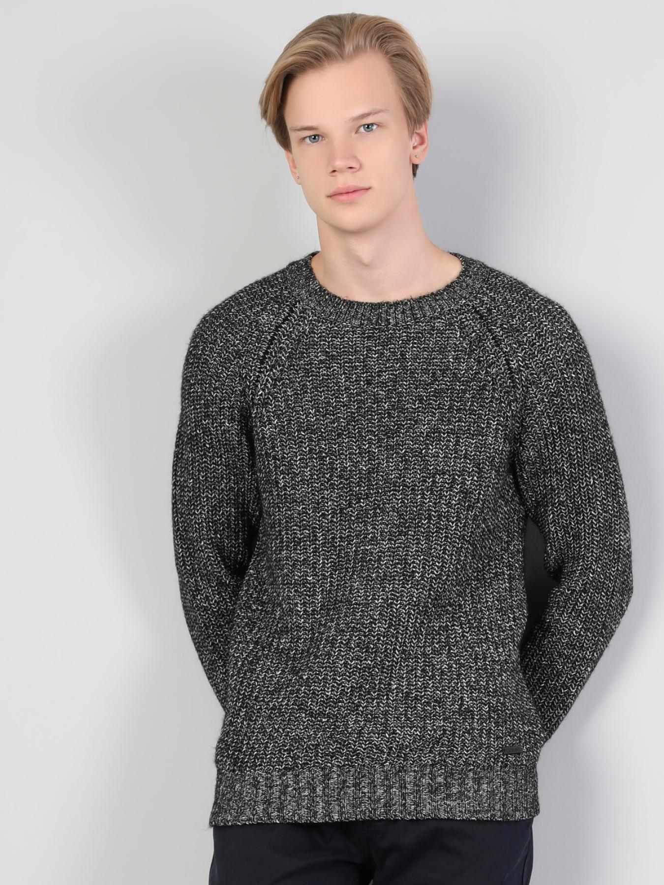 Кофты и свитера Colin’s модель CL1044159_Q1.V1_BML Фото