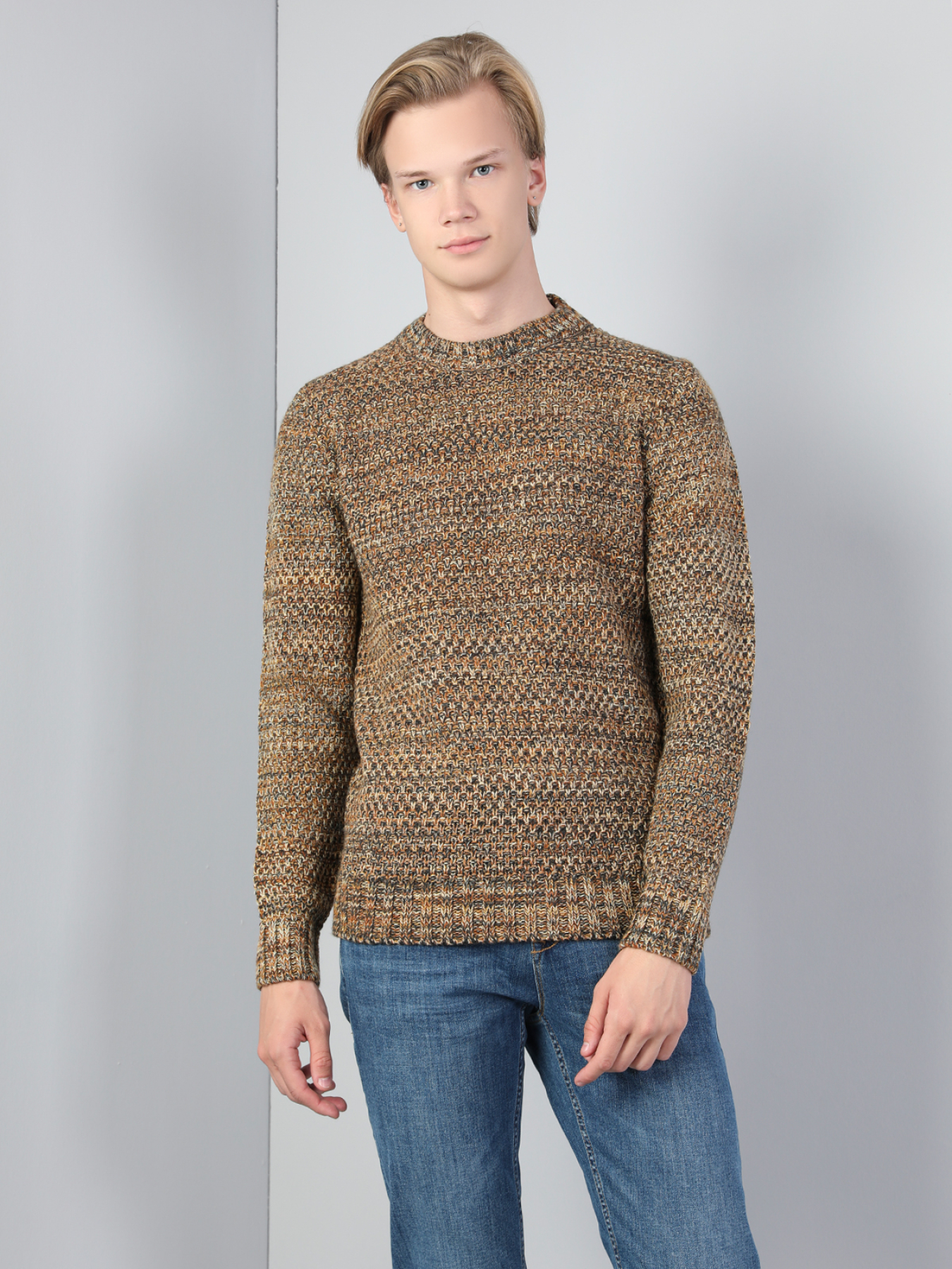 Худи и свитшоты Colin’s модель CL1045397_Q1.V1_BRM Фото