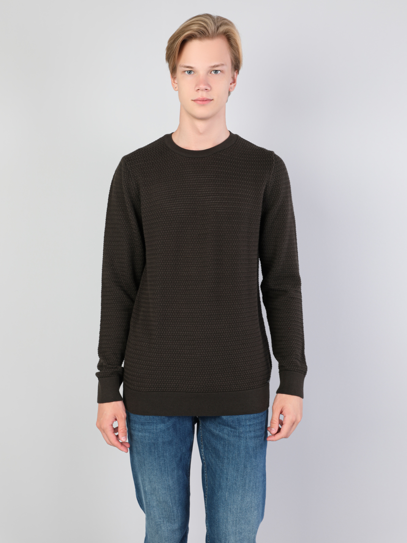 Худи и свитшоты Colin’s модель CL1044261_Q1.V1_KHA Фото