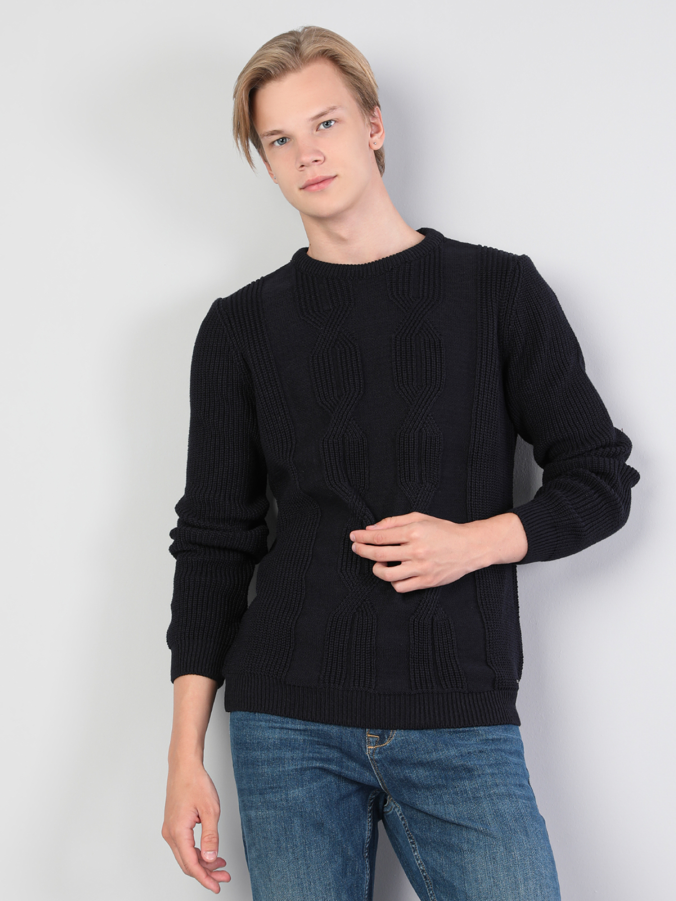 Кофти та светри Colin’s модель CL1045364_Q1.V1_DNV Фото