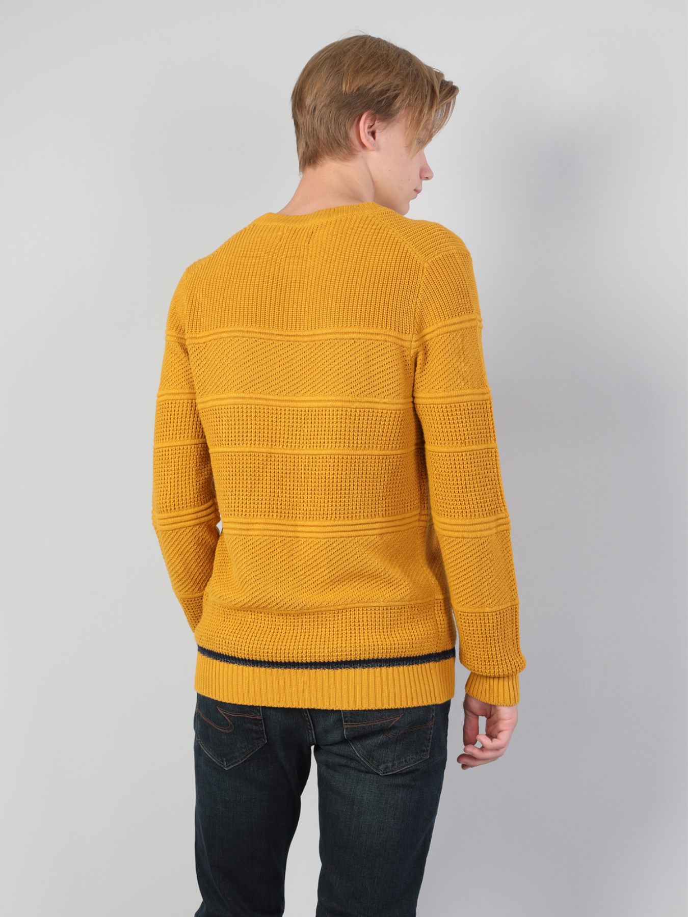 Кофты и свитера Colin’s модель CL1045372_Q1.V1_YLS Фото