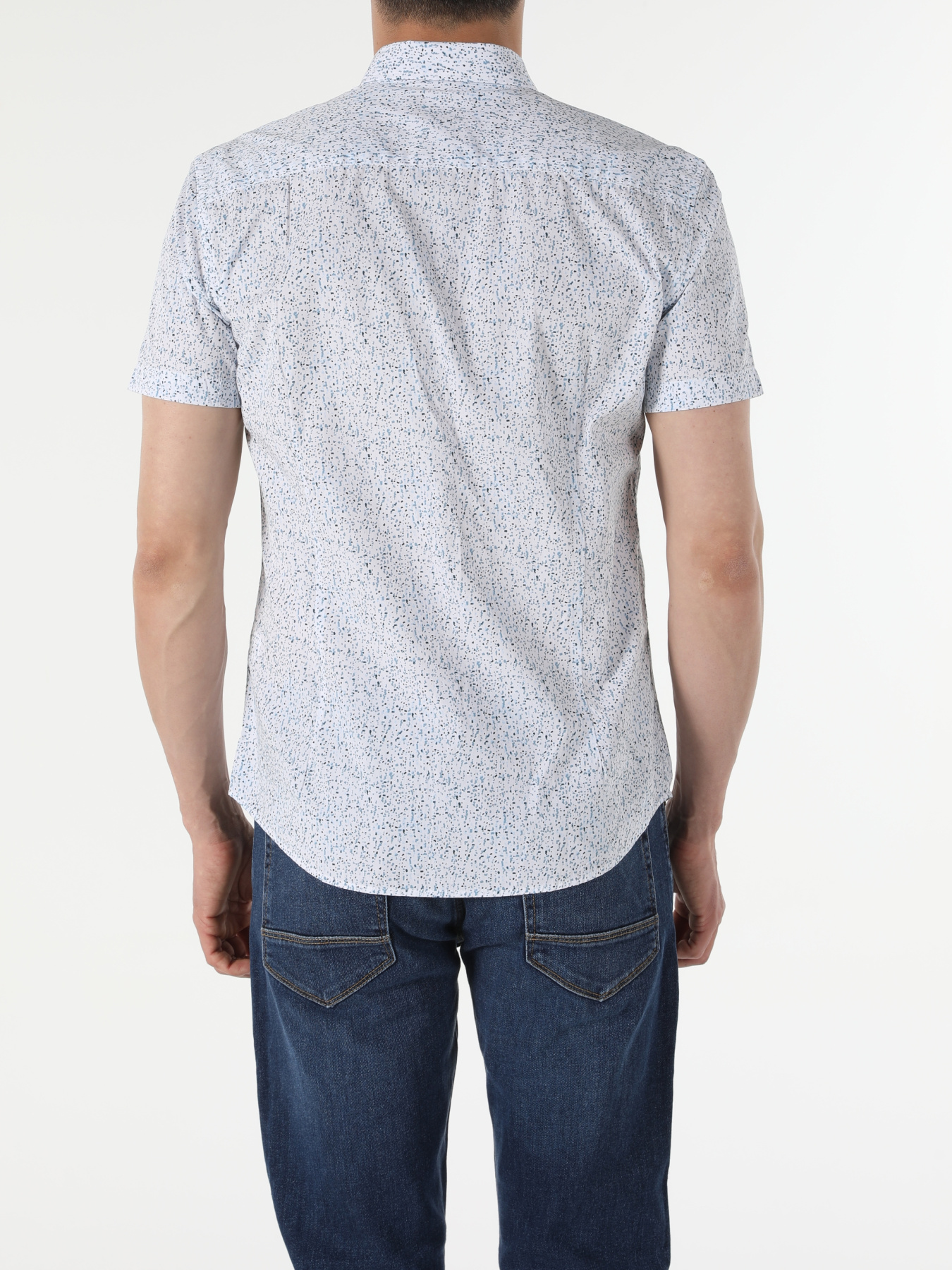 Сорочки Colin’s модель CL1049277_Q1.V1_WHT Сорочки Colin’s модель CL1049277_Q1.V1_WHT Фото