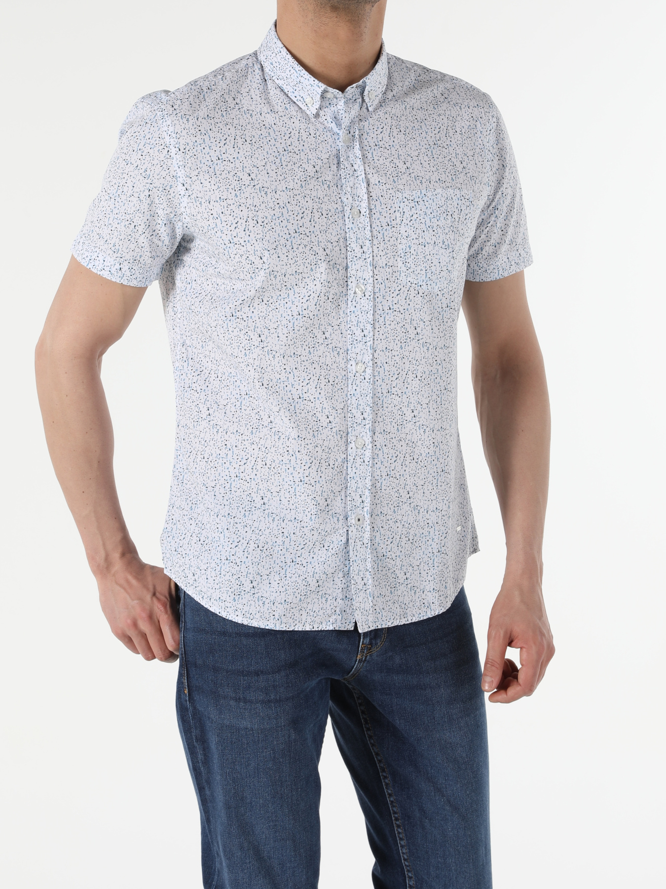 Сорочки Colin’s модель CL1049277_Q1.V1_WHT Сорочки Colin’s модель CL1049277_Q1.V1_WHT Фото