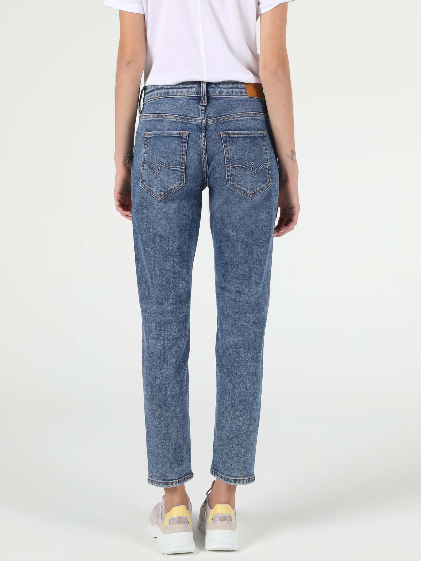 Бойфренды Colin’s модель CL1051971_Q1.V1_DN41138 Фото