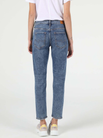 Бойфренды Colin’s модель CL1051971_Q1.V1_DN41138 Бойфренды Colin’s модель CL1051971_Q1.V1_DN41138 Фото