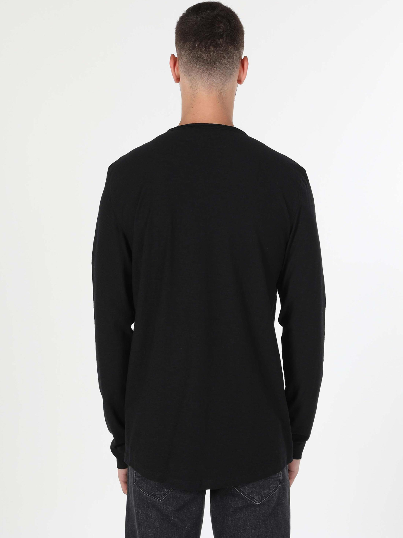 Кофты и свитера Colin’s модель CL1051133_Q1.V1_BLK Фото