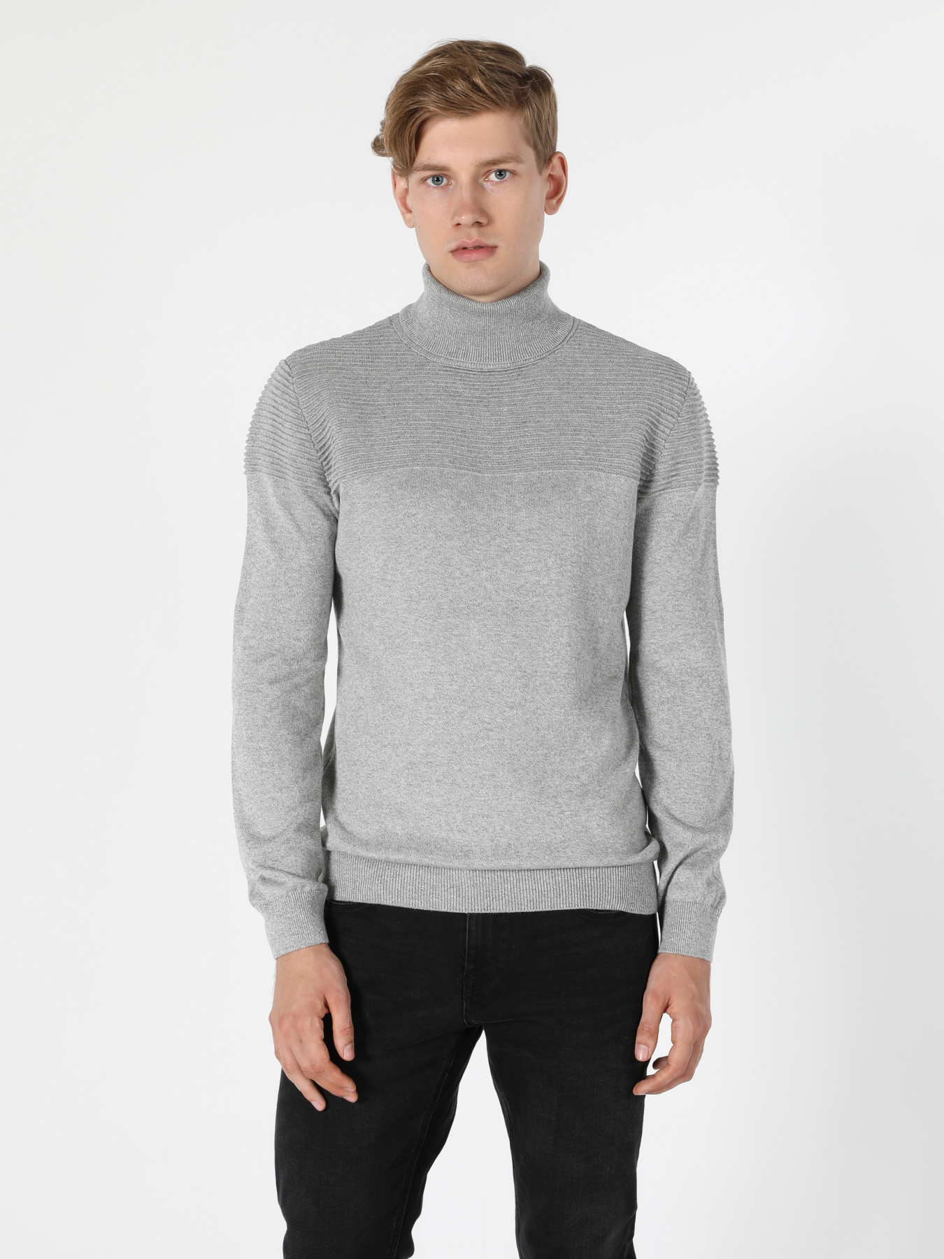 Кофты и свитера Colin’s модель CL1050233_Q1.V1_MGA Фото