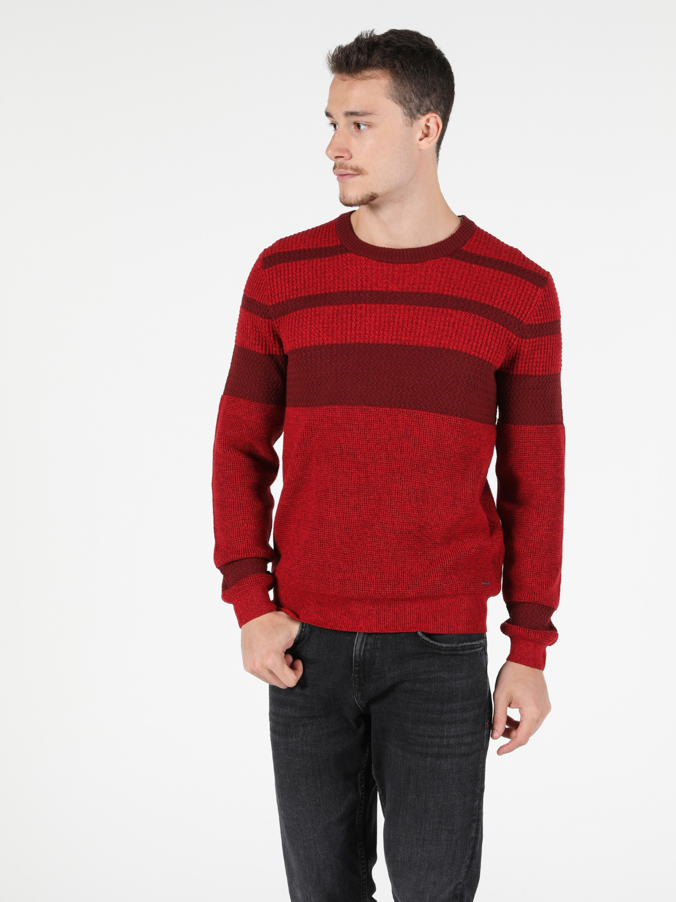 Кофты и свитера Colin’s модель CL1051566_Q1.V1_RED Фото