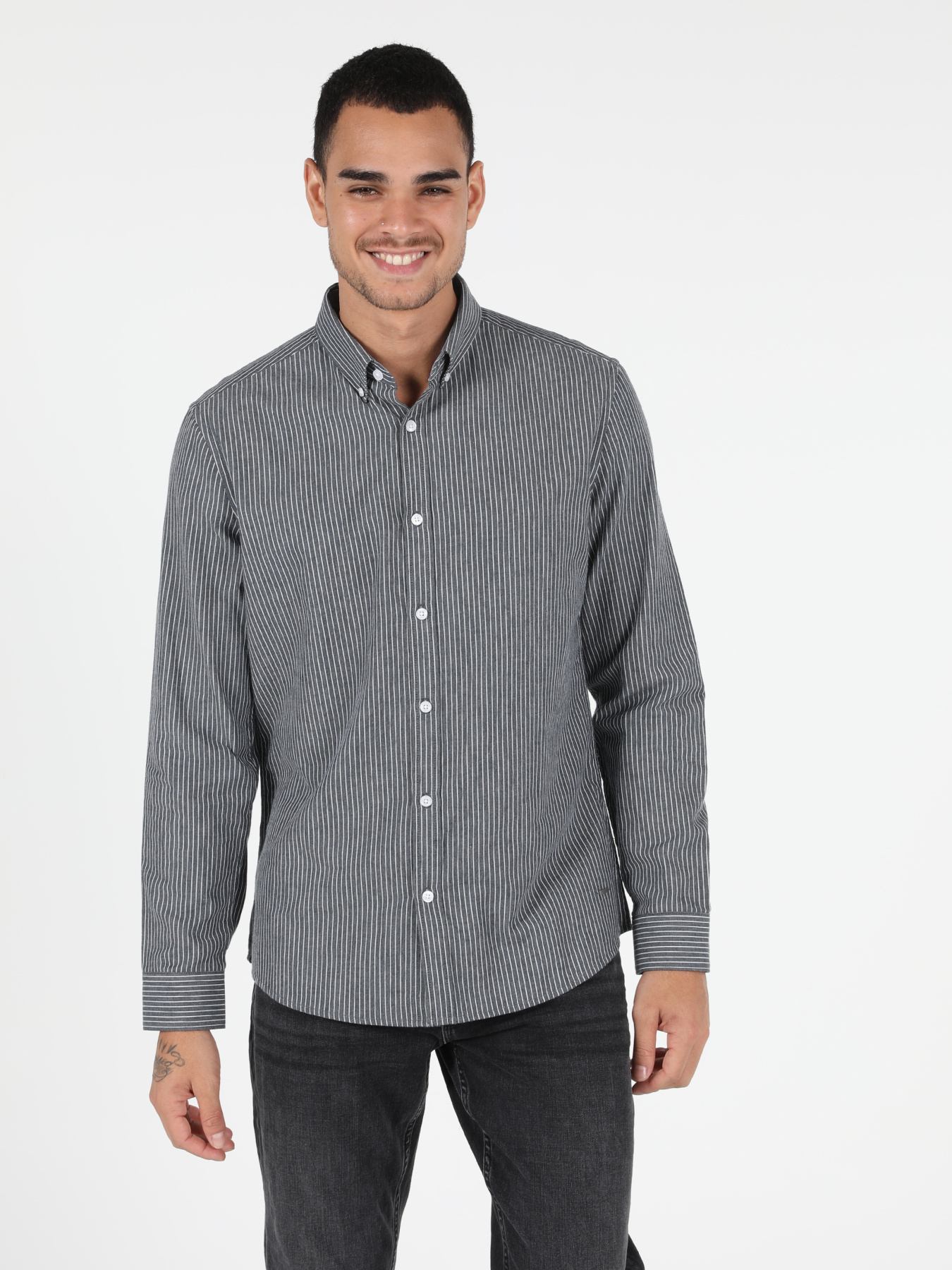 Сорочки Colin’s модель CL1050127_Q1.V1_GRA Фото