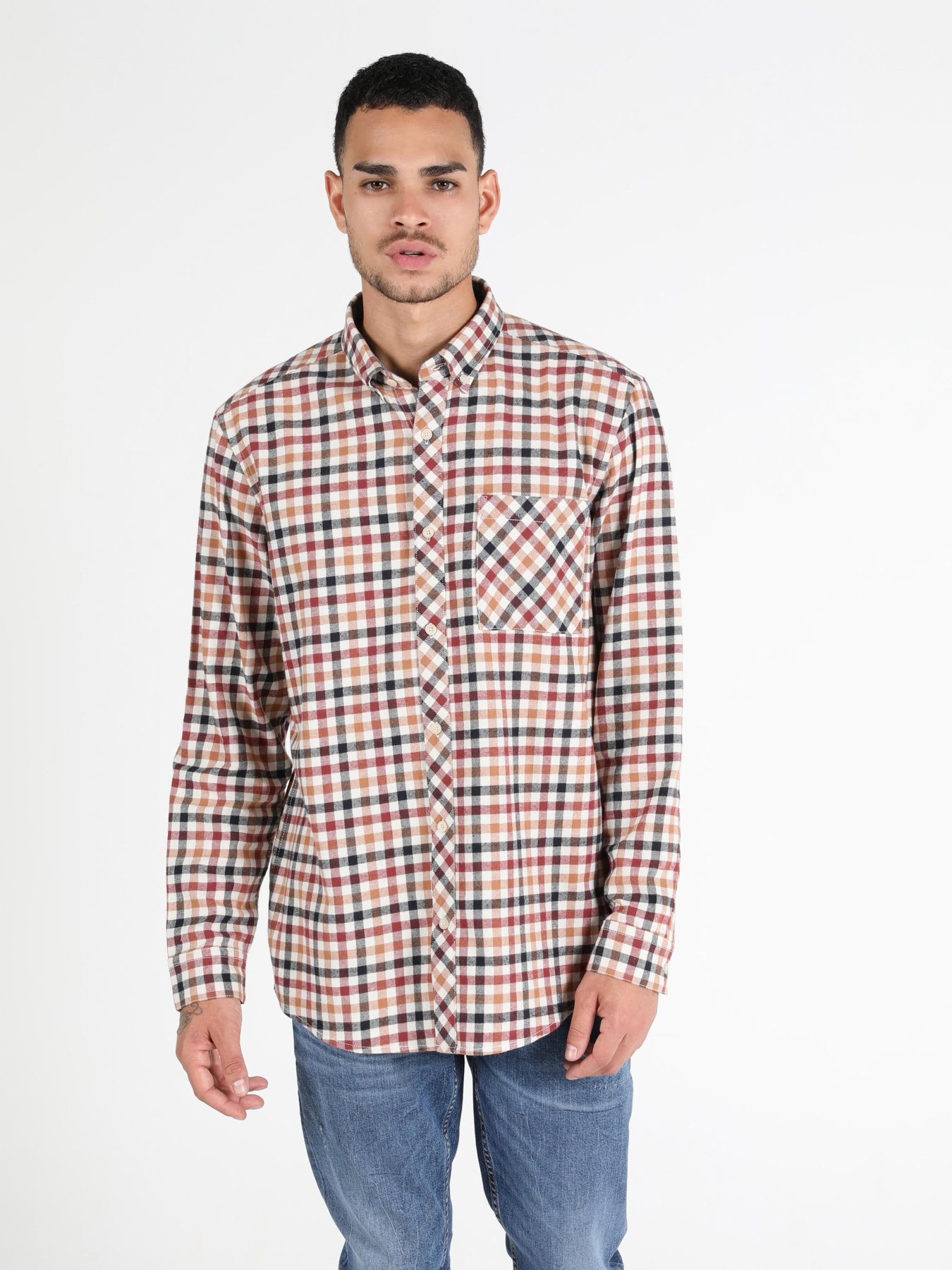 Рубашки Colin’s модель CL1050221_Q1.V1_BEI Рубашки Colin’s модель CL1050221_Q1.V1_BEI Фото