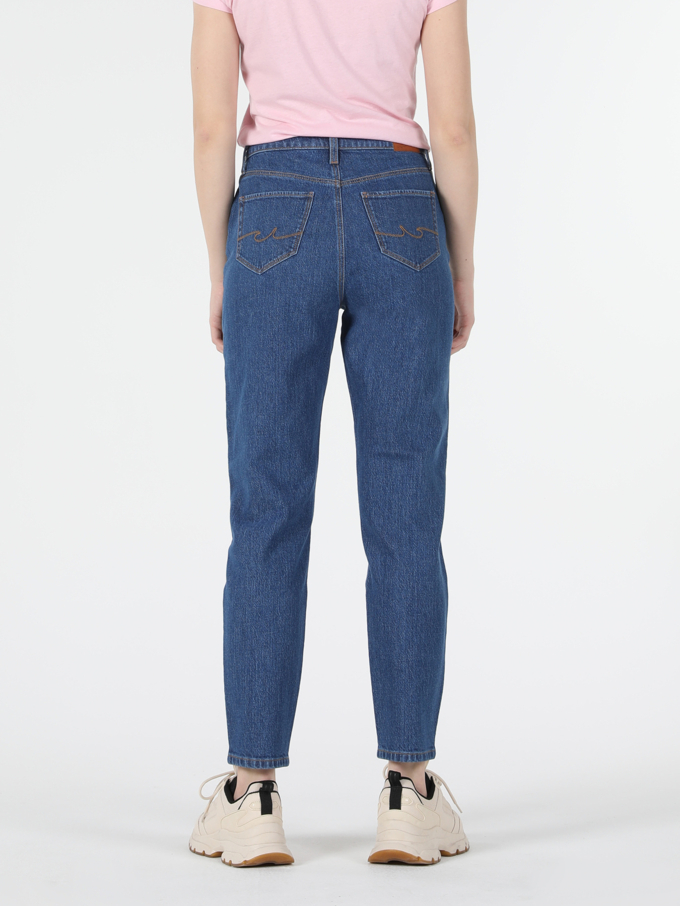 Джинсы мом Colin’s модель CL1054489_Q1.V1_DN04430 Фото