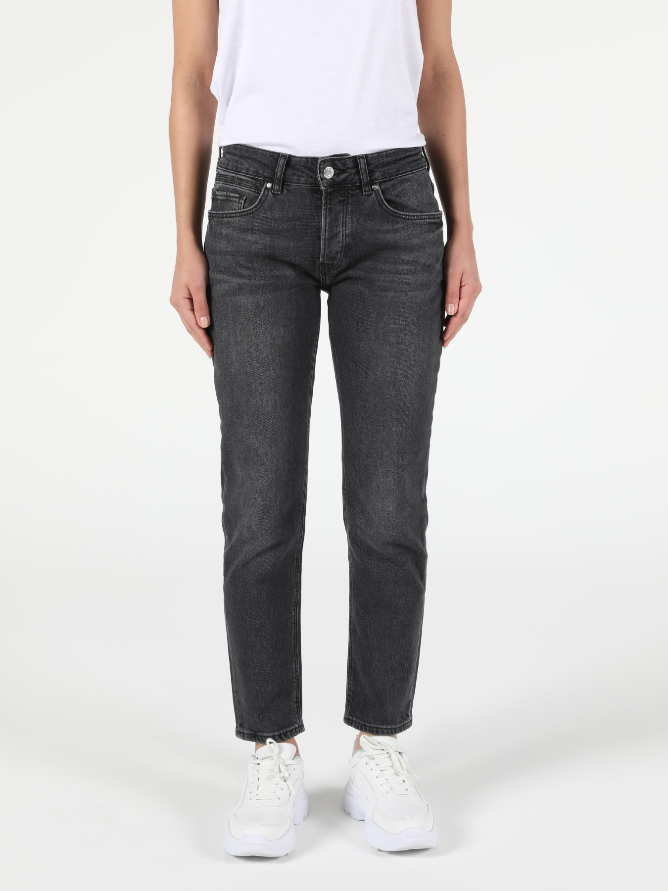 Бойфренды Colin’s модель CL1053432_Q1.V1_DN03124 Фото