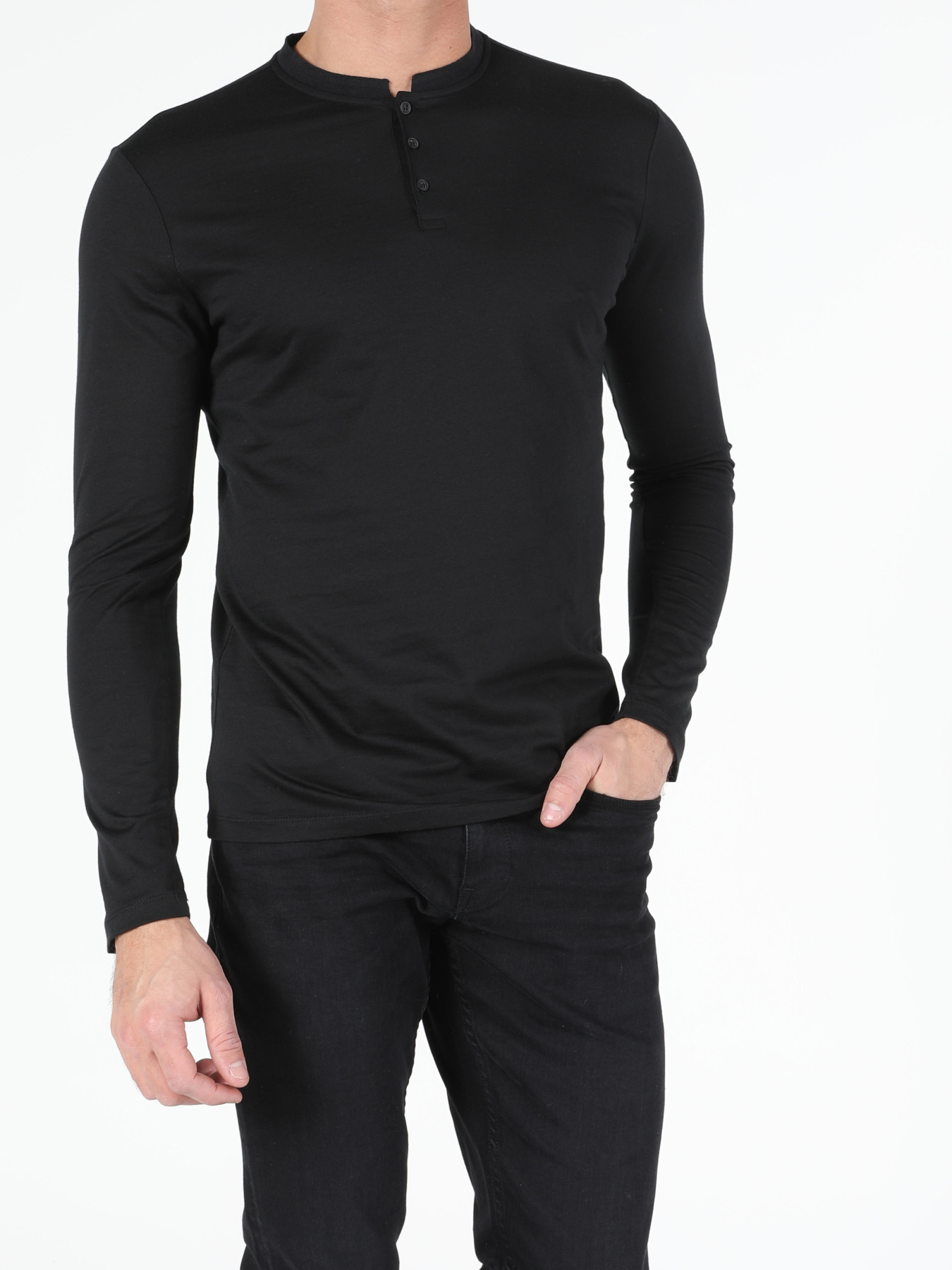 Худи и свитшоты Colin’s модель CL1050199_Q1.V1_BLK Фото