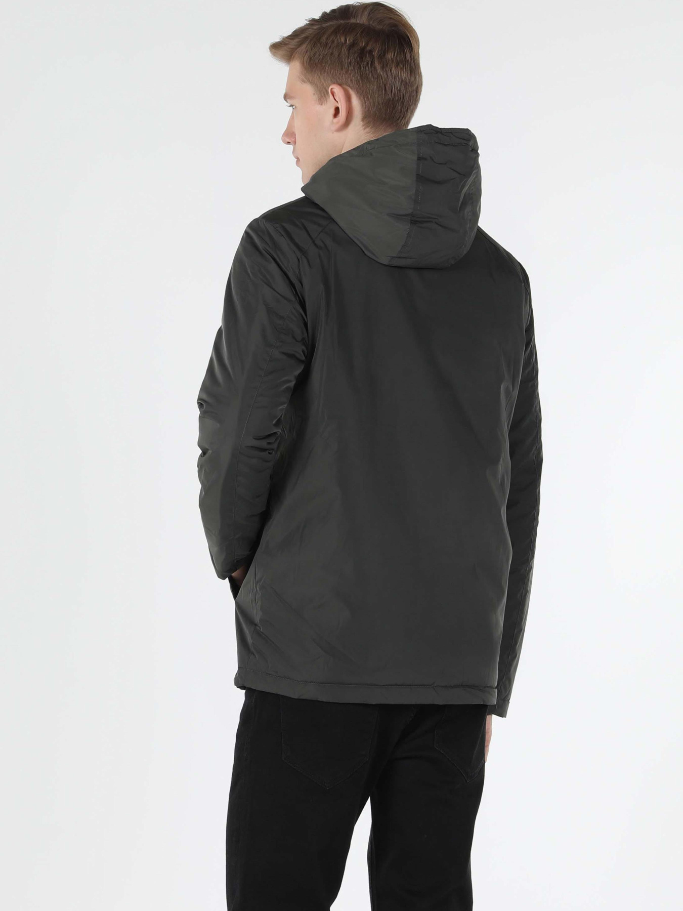 Куртки та дублянки Colin’s модель CL1053150_Q1.V1_GRE Фото