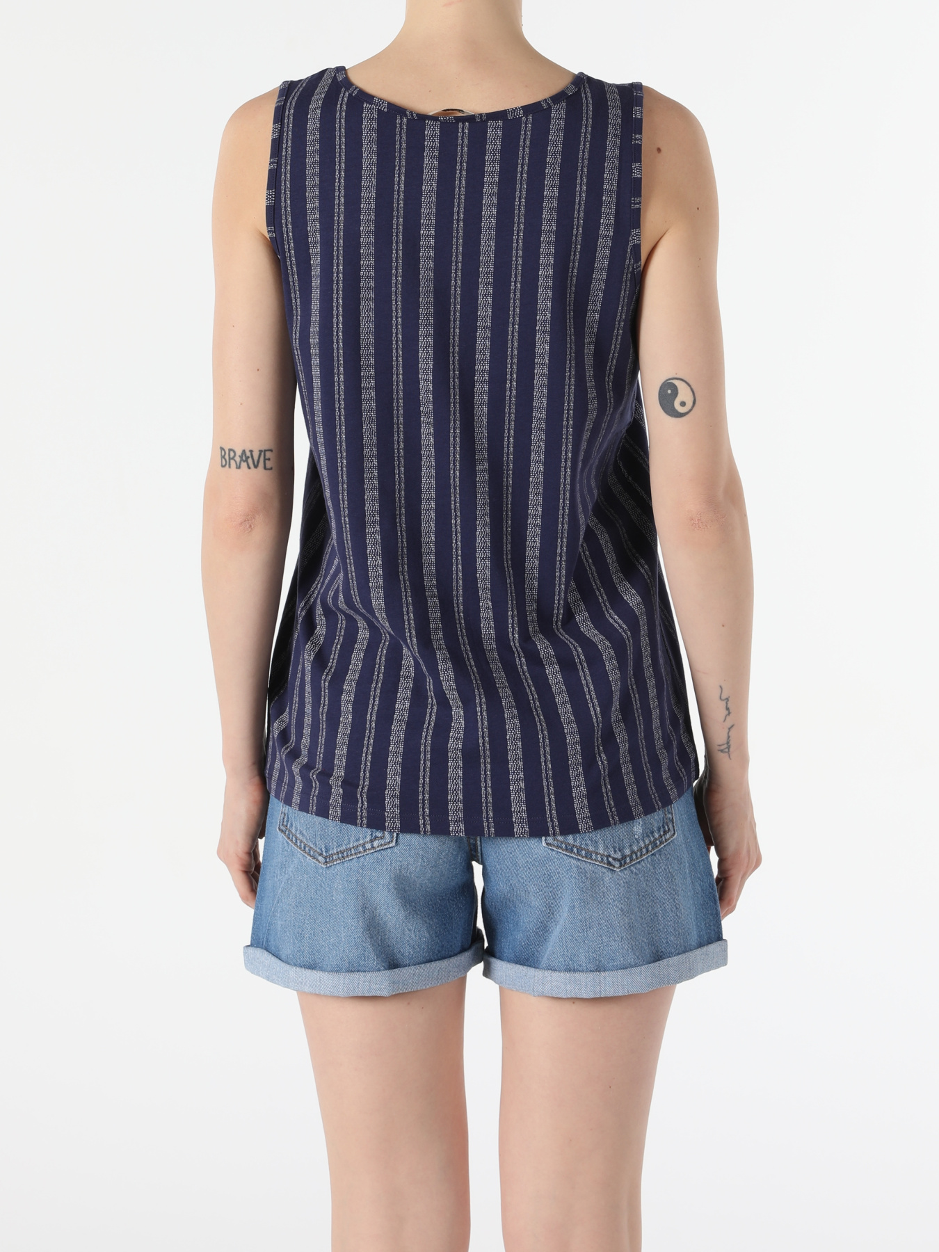 Футболки и поло Colin’s модель CL1054016_Q1.V1_NAV Фото