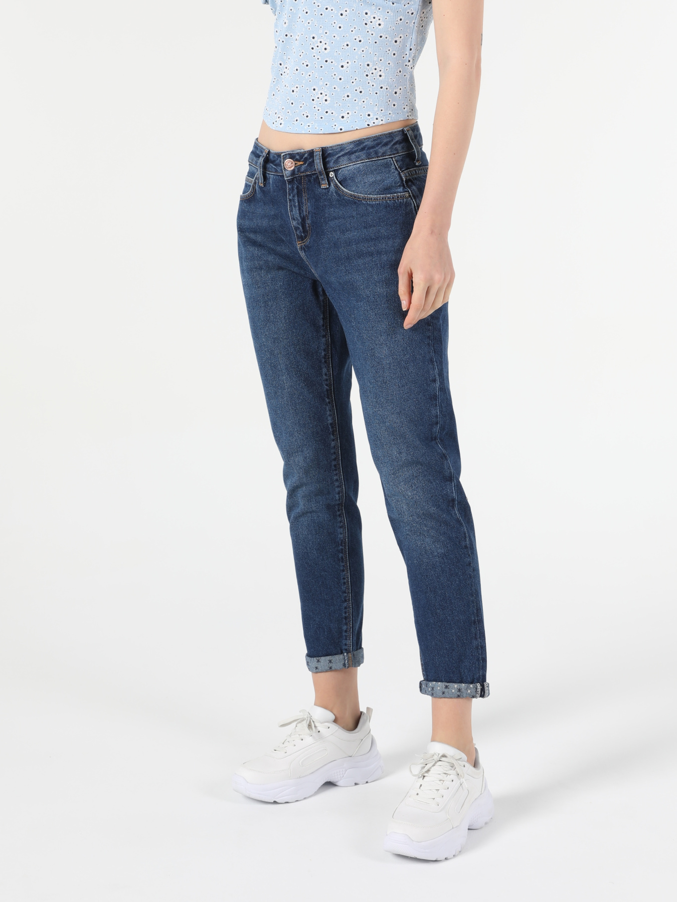 Бойфренди Colin’s модель CL1054607_Q1.V1_DN05801 Фото