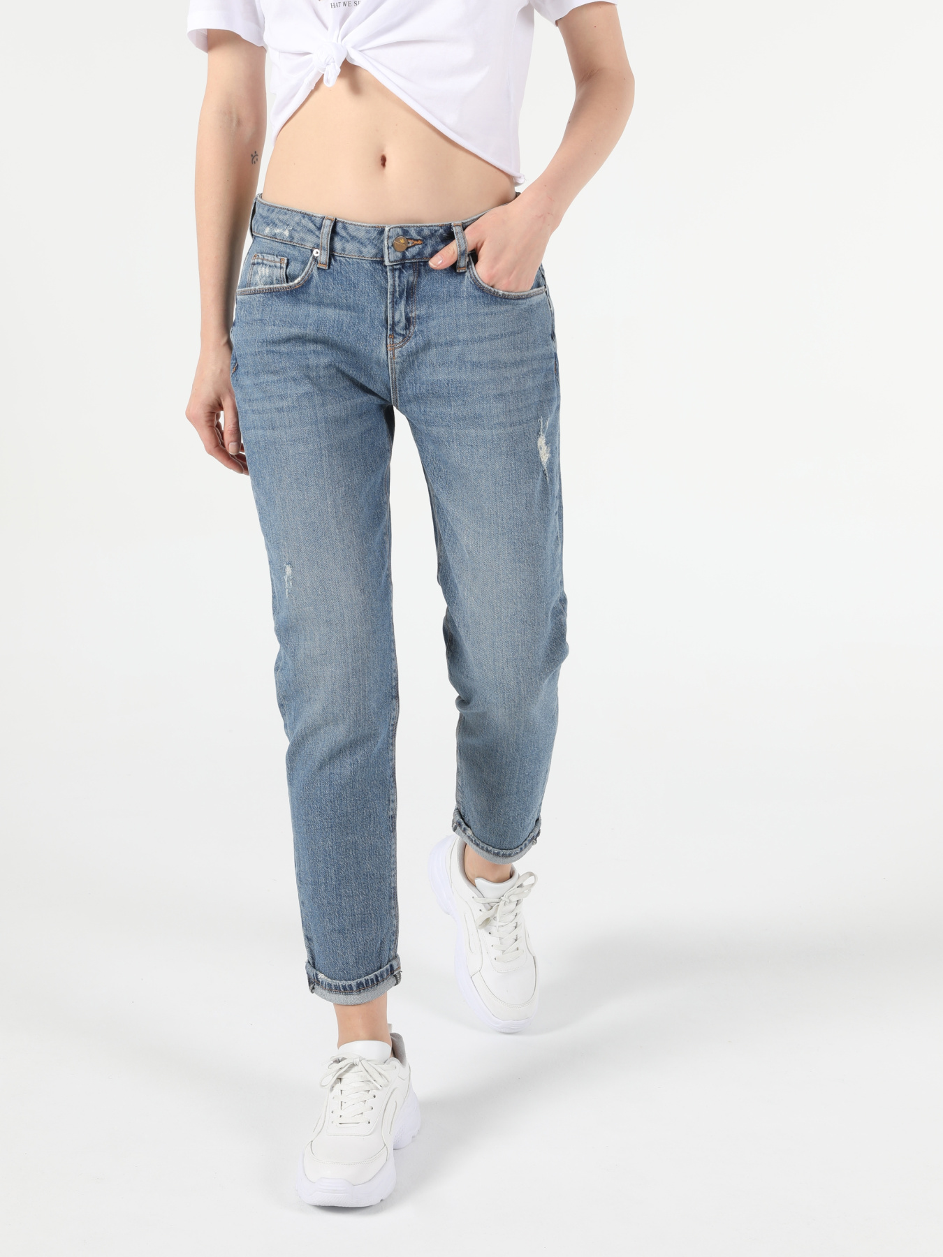 Бойфренды Colin’s модель CL1054671_Q1.V1_DN41385 Фото