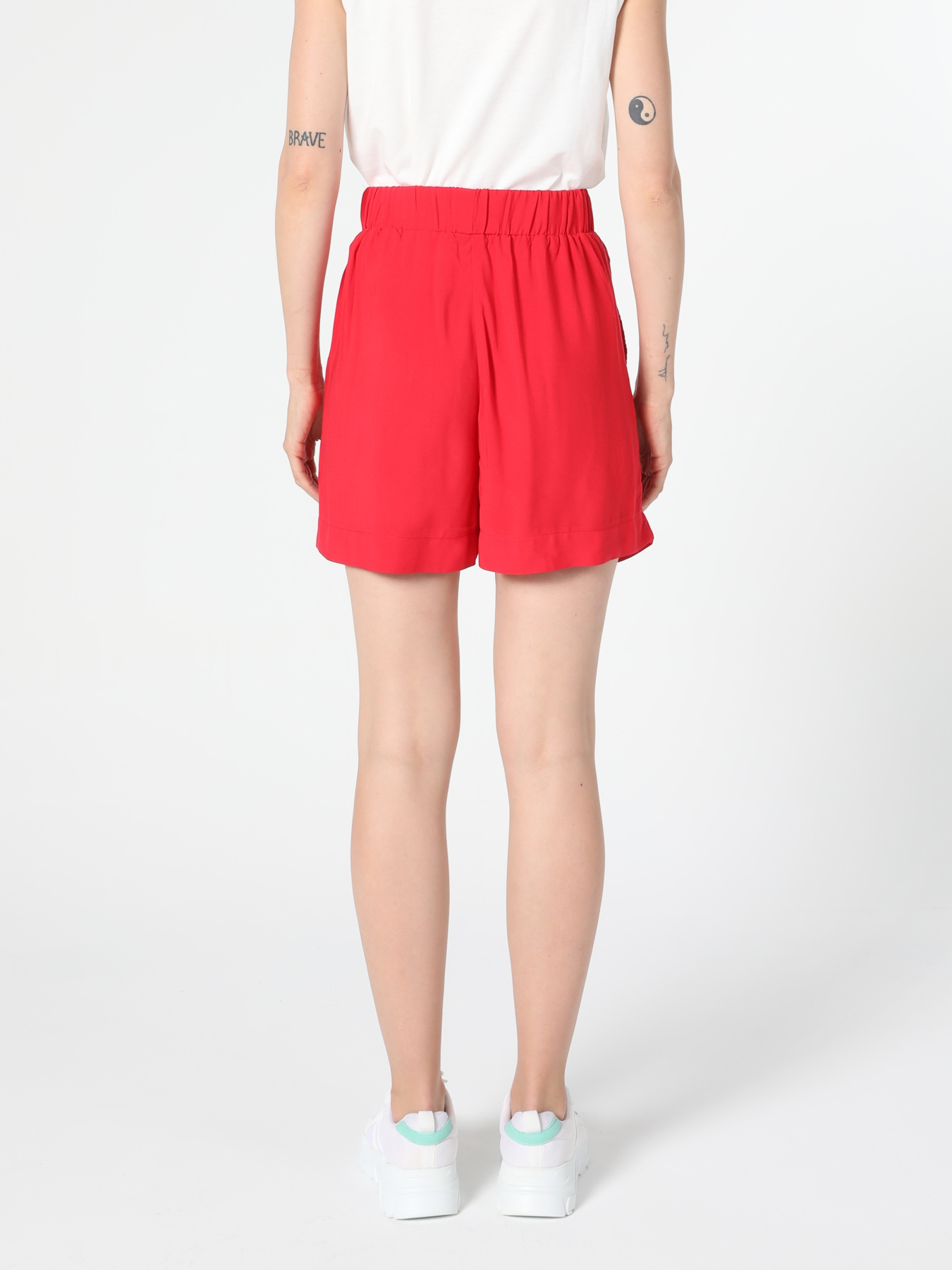 Шорти Colin’s модель CL1054235_Q1.V1_RED Фото