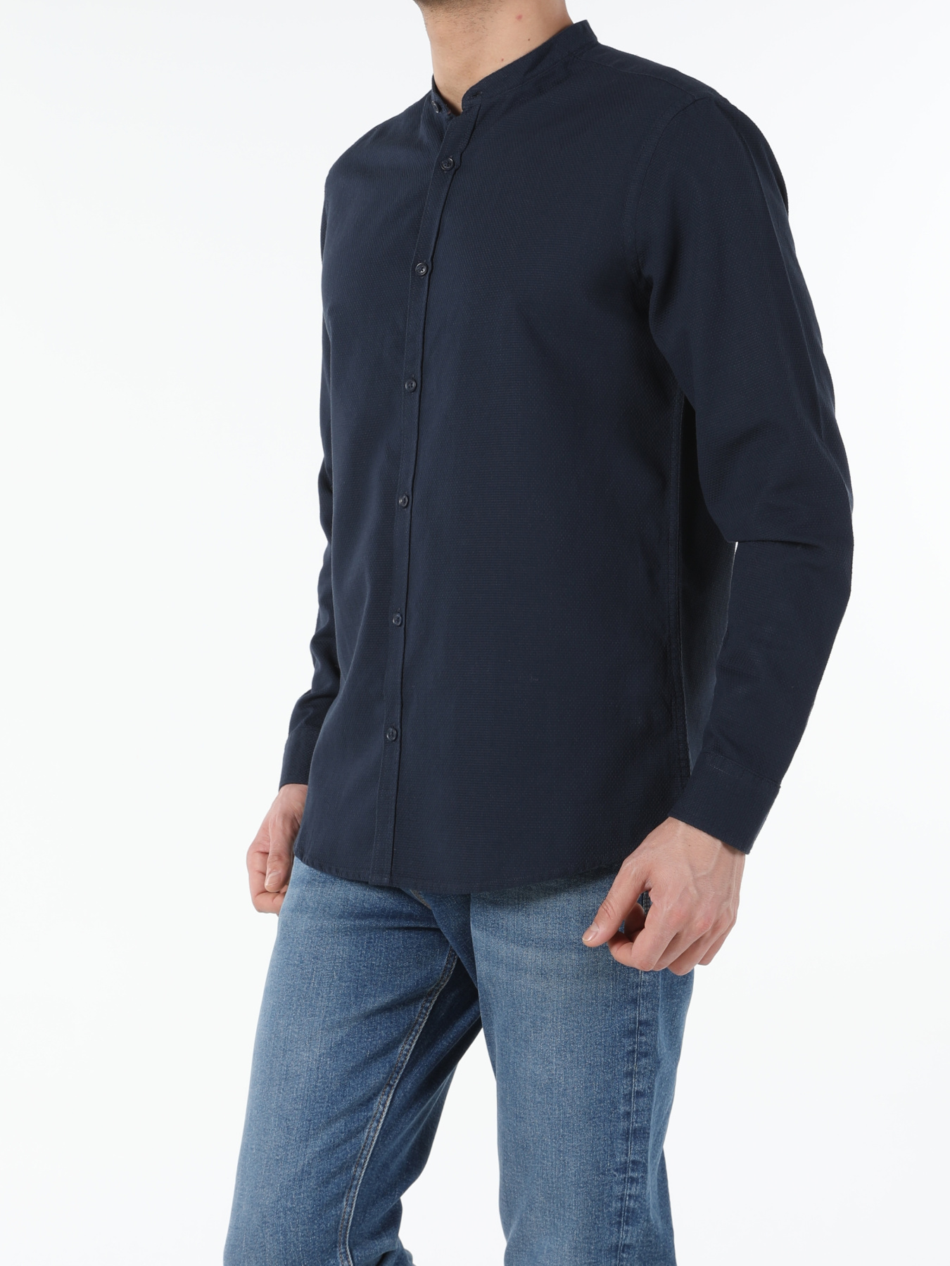 Сорочки Colin’s модель CL1052635_Q1.V1_NAV Сорочки Colin’s модель CL1052635_Q1.V1_NAV Фото