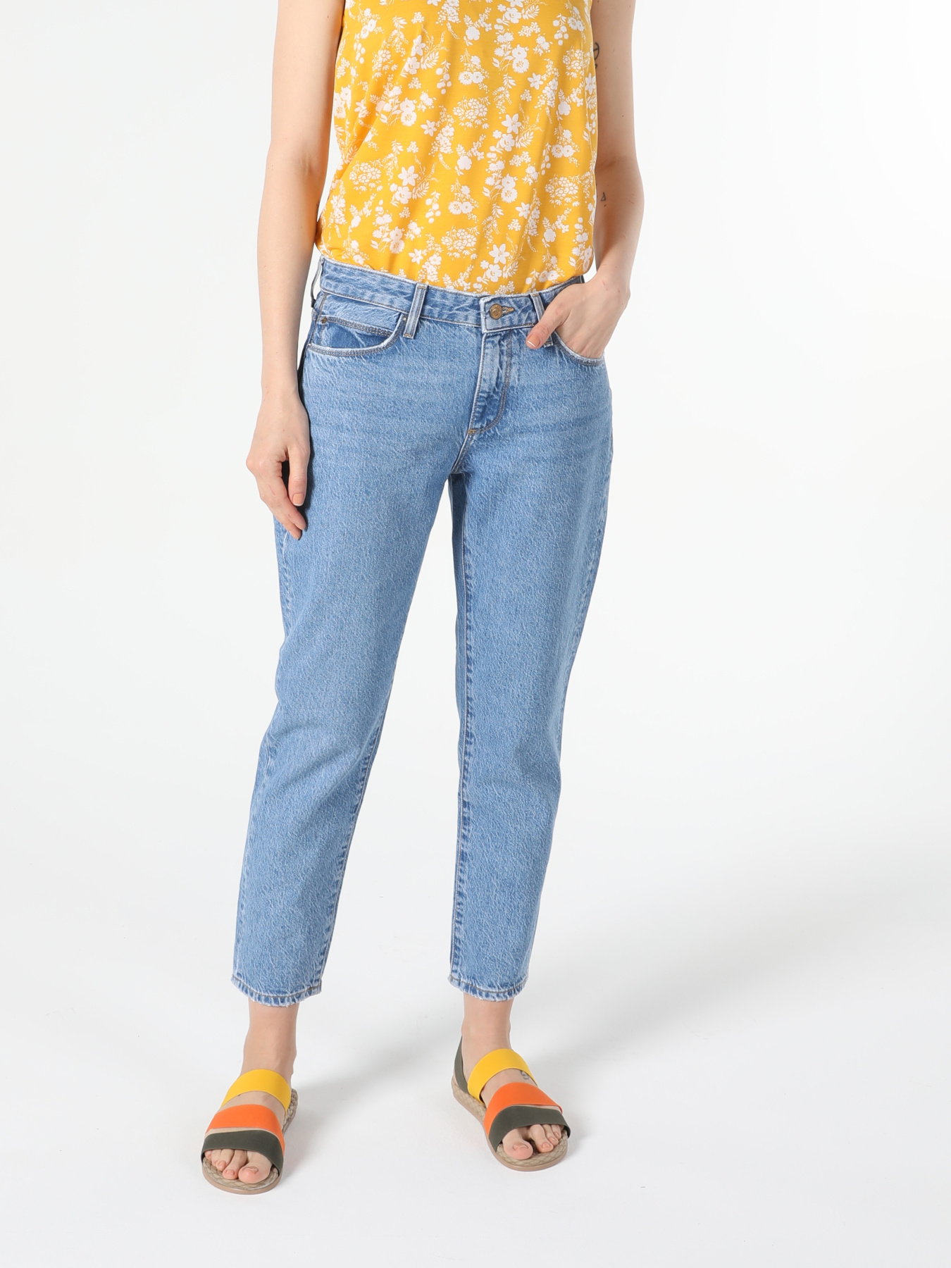 Бойфренди Colin’s модель CL1055539_Q1.V1_DN41520 Фото