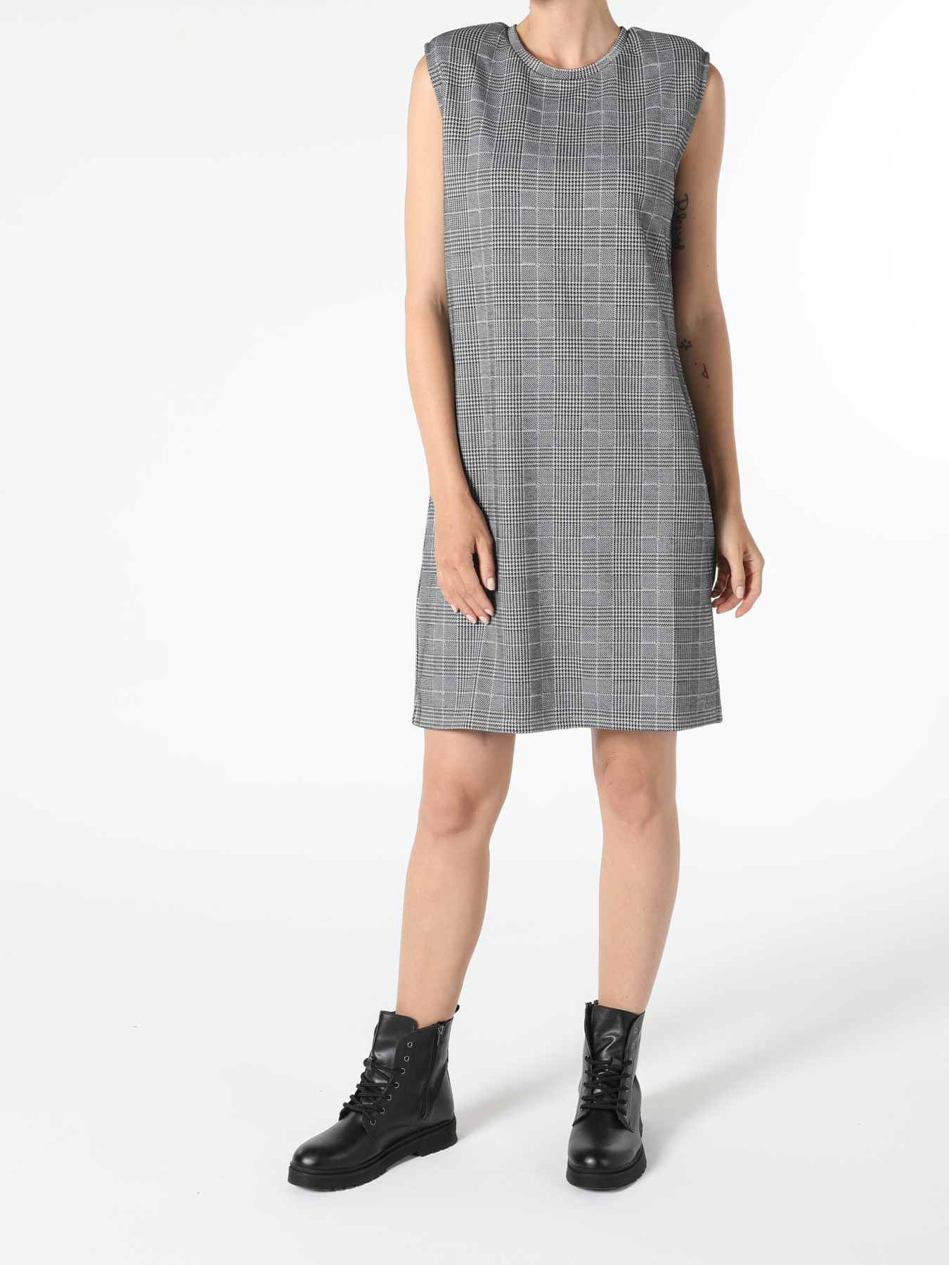 Сукні Colin’s модель CL1055570_Q1.V1_GRA Фото