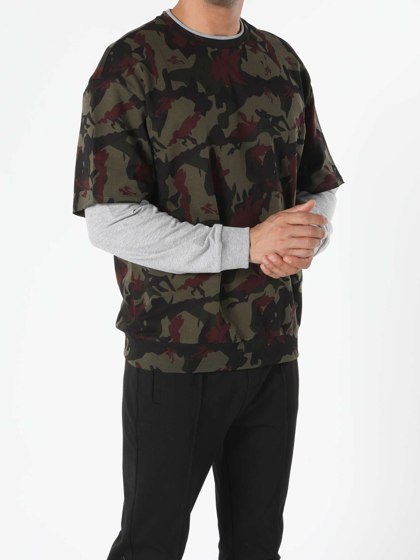 Худи и свитшоты Colin’s модель CL1051166_Q1.V1_KHA Фото