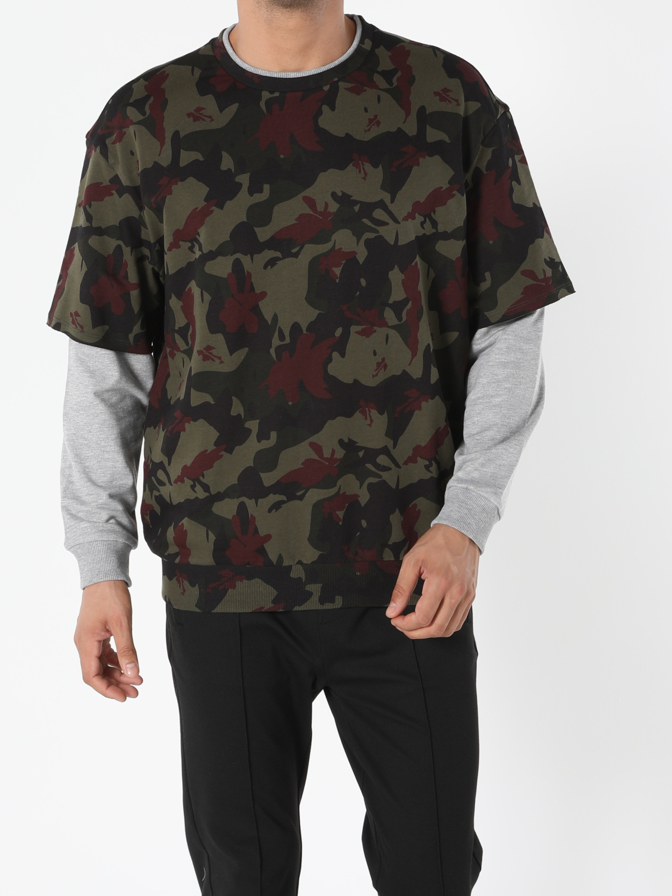 Худи и свитшоты Colin’s модель CL1051166_Q1.V1_KHA Фото