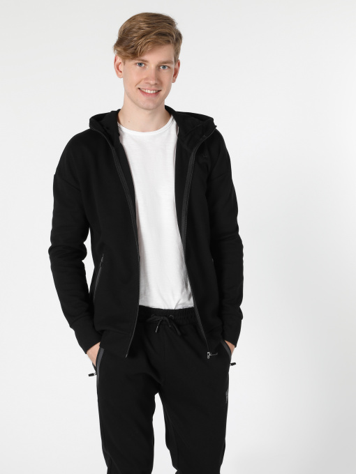 Худи и свитшоты Colin’s модель CL1054842_Q1.V1_BLK Фото