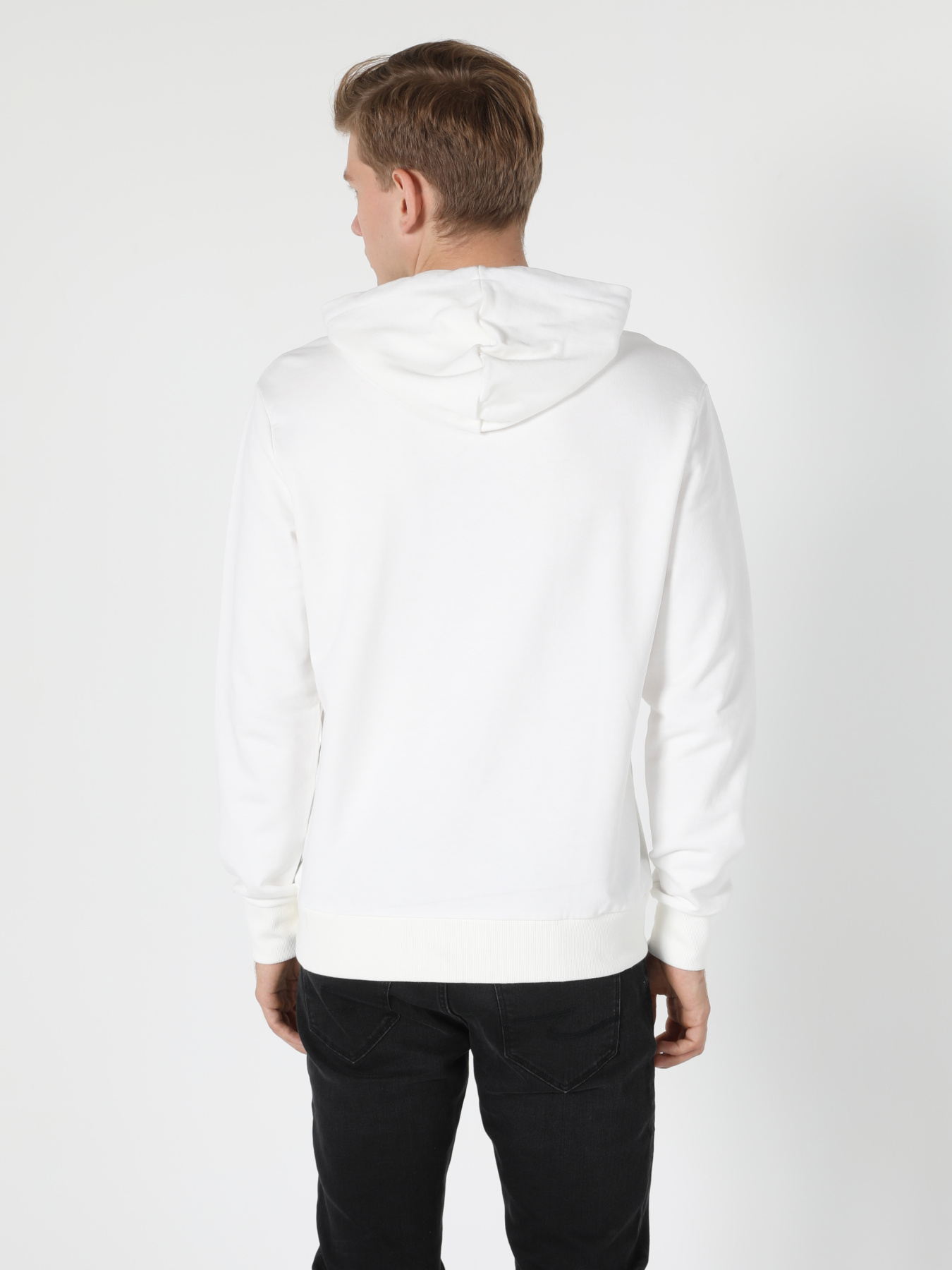 Кофты и свитера Colin’s модель CL1055070_Q1.V1_WHT Фото