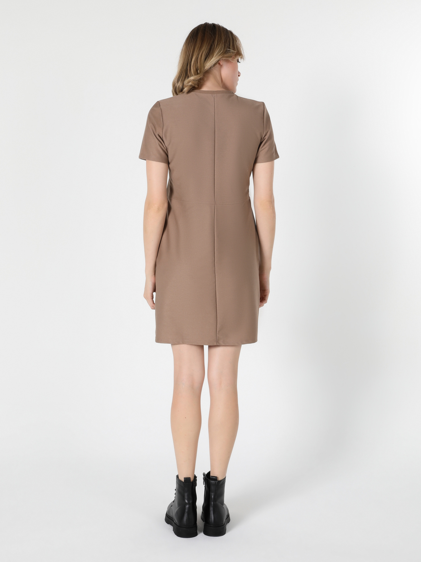 Платья Colin’s модель CL1055250_Q1.V1_BEI Фото