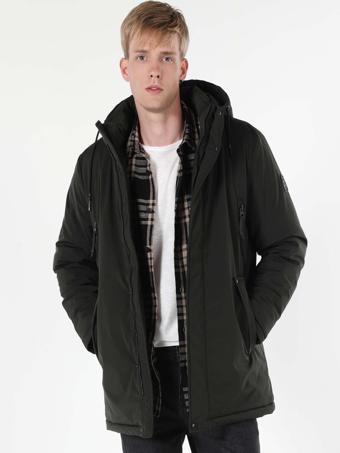 Куртки Colin’s модель CL1054813_Q1.V1_KHA Куртки Colin’s модель CL1054813_Q1.V1_KHA Фото