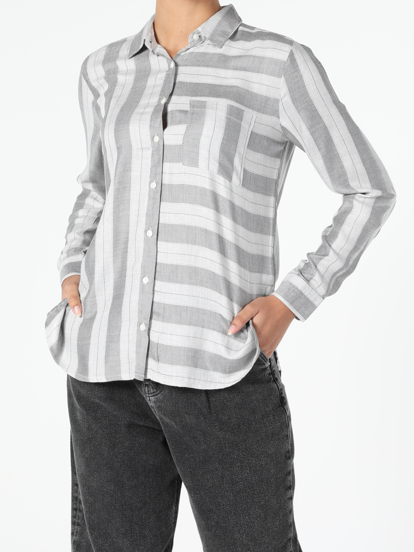 Сорочки Colin’s модель CL1055005_Q1.V1_GRA Фото