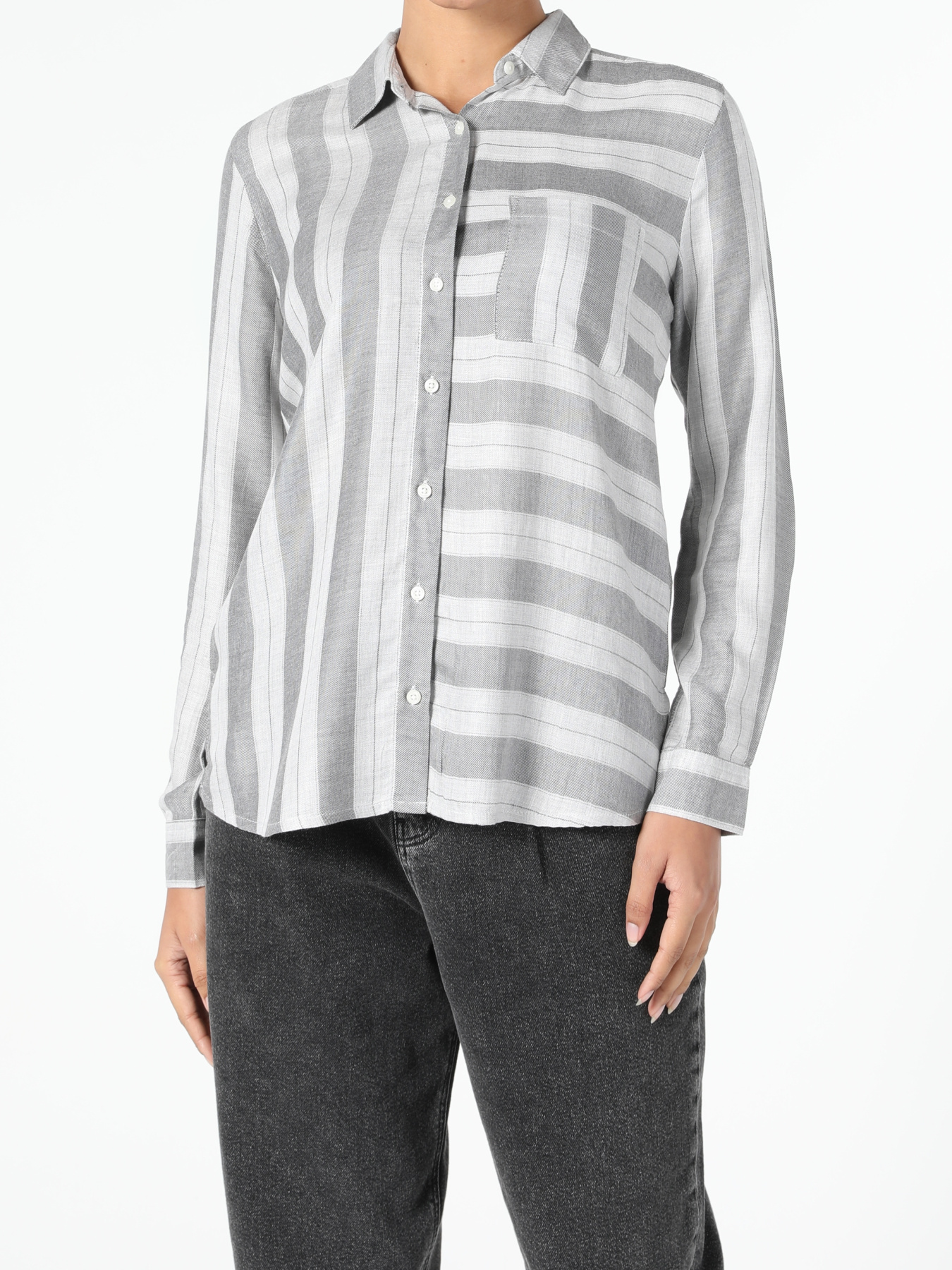 Сорочки Colin’s модель CL1055005_Q1.V1_GRA Фото