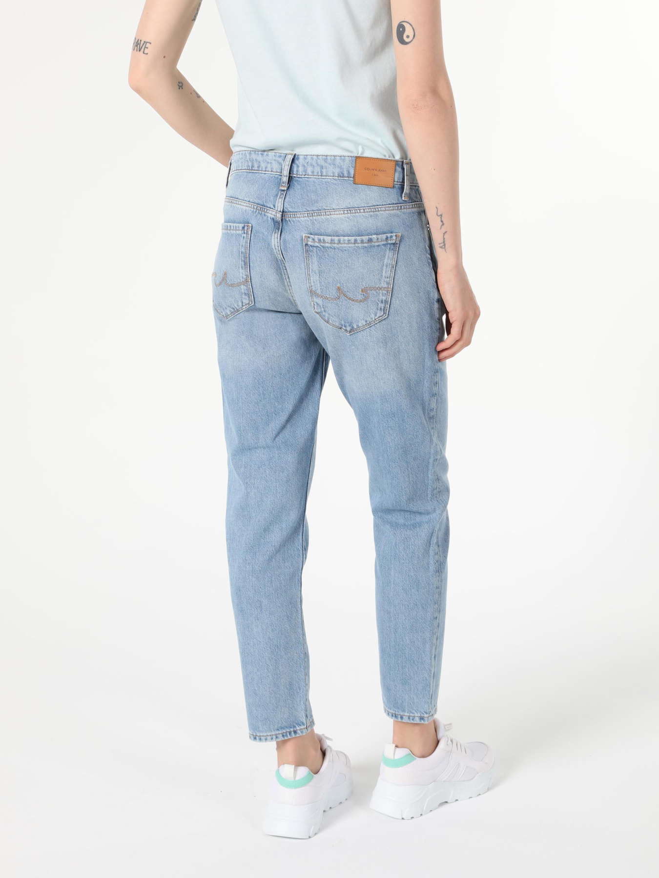 Бойфренды Colin’s модель CL1055689_Q1.V1_DN41540 Фото