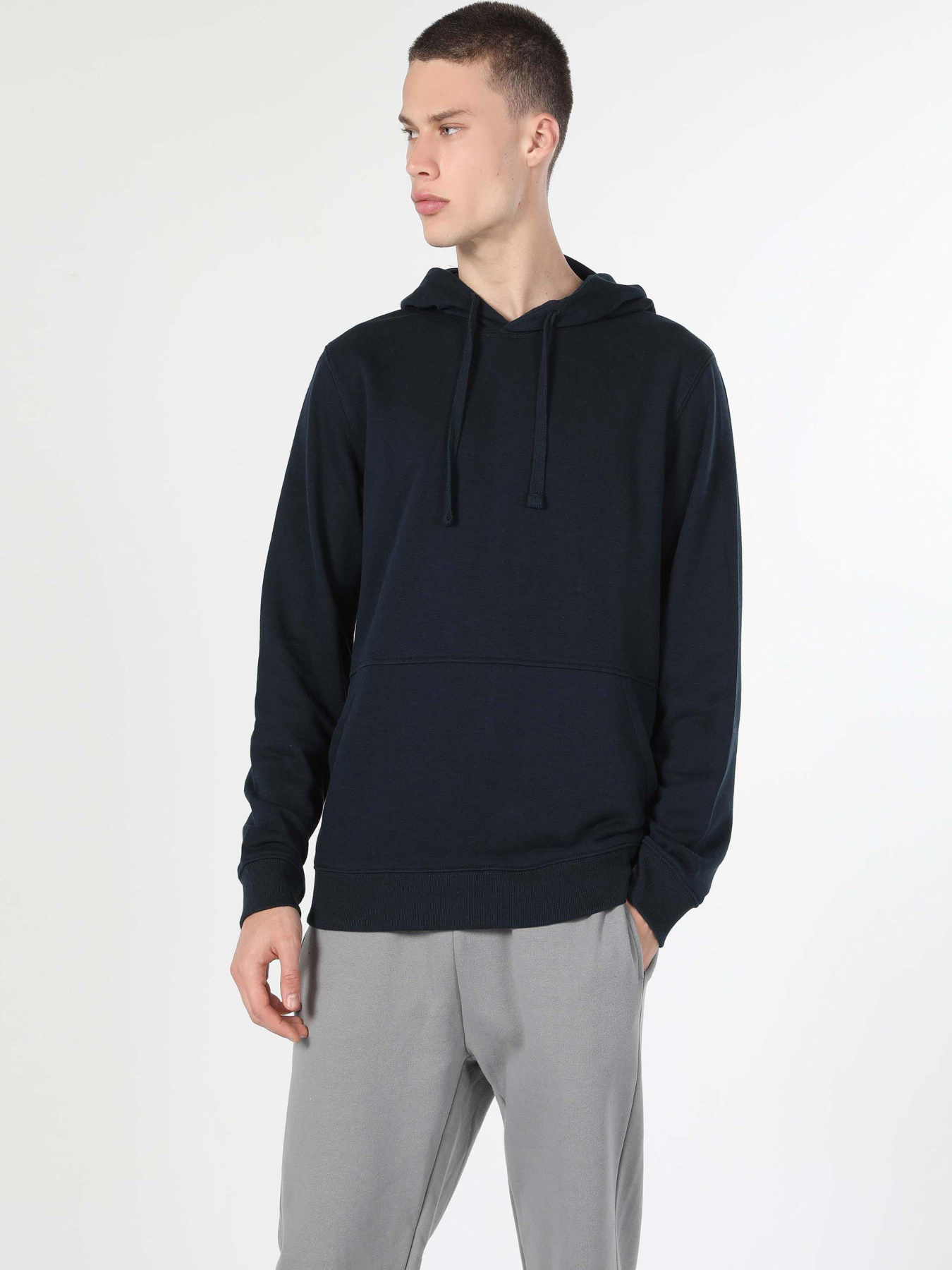 Кофты и свитера Colin’s модель CL1055785_Q1.V1_NAV Фото