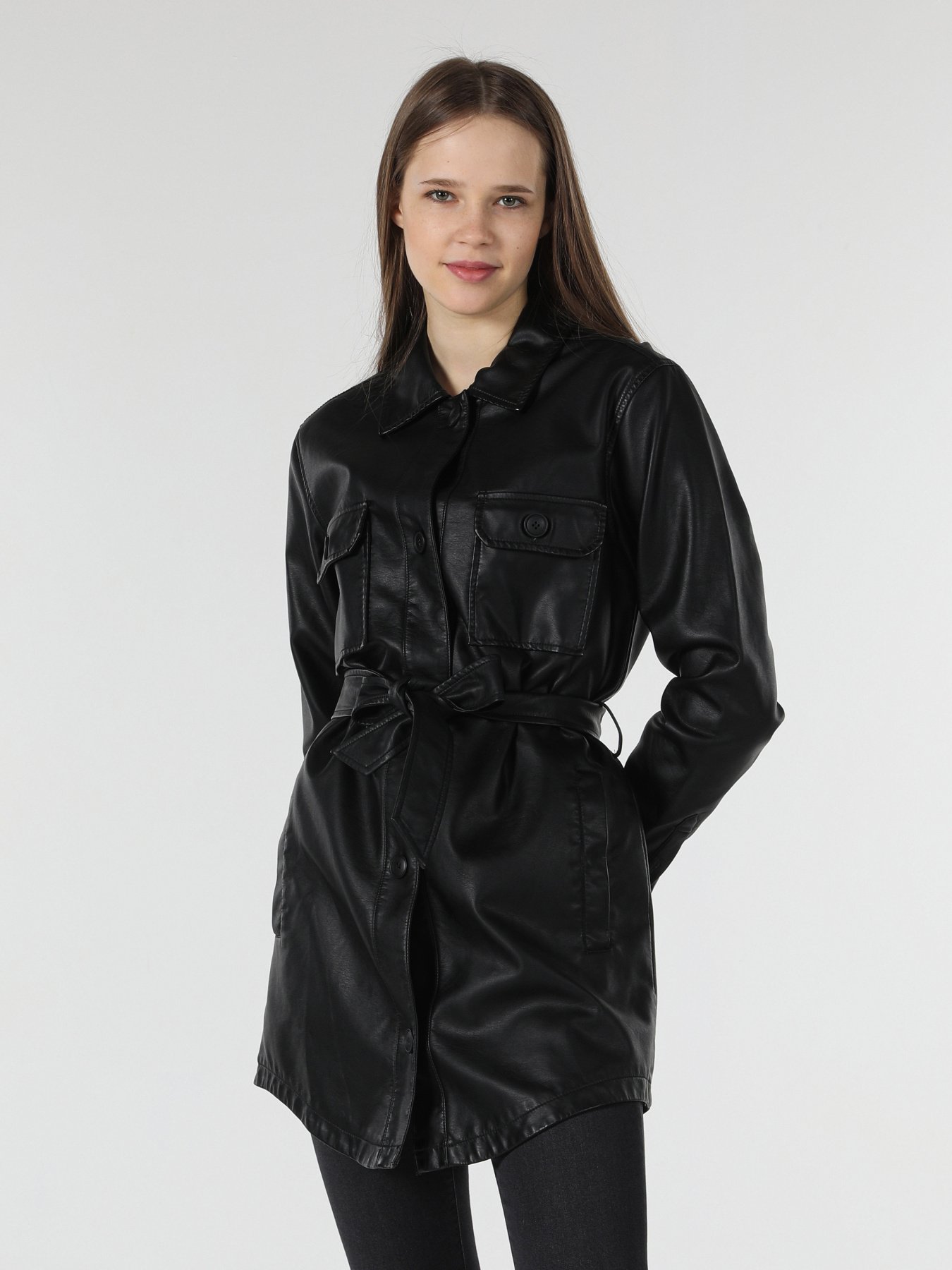 Куртки и дубленки Colin’s модель CL1055736_Q1.V1_BLK Фото