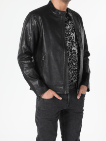 Куртки и дубленки Colin’s модель CL1055688_Q1.V1_BLK Фото