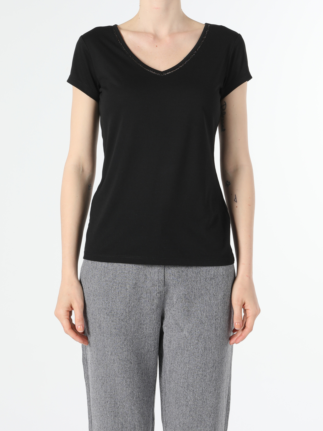 Футболки и поло Colin’s модель CL1052411_Q1.V1_BLK Фото