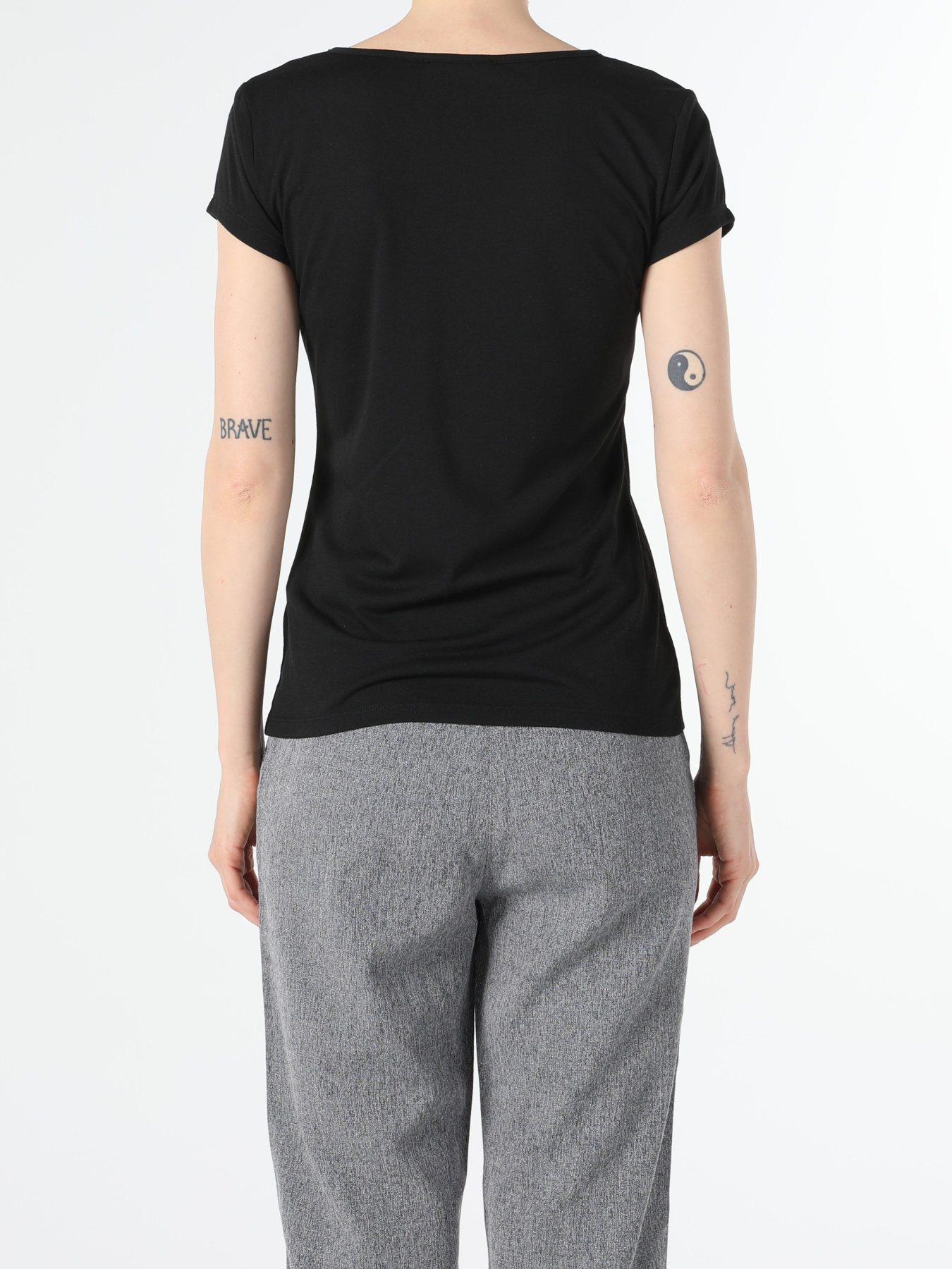 Футболки и поло Colin’s модель CL1052411_Q1.V1_BLK Фото