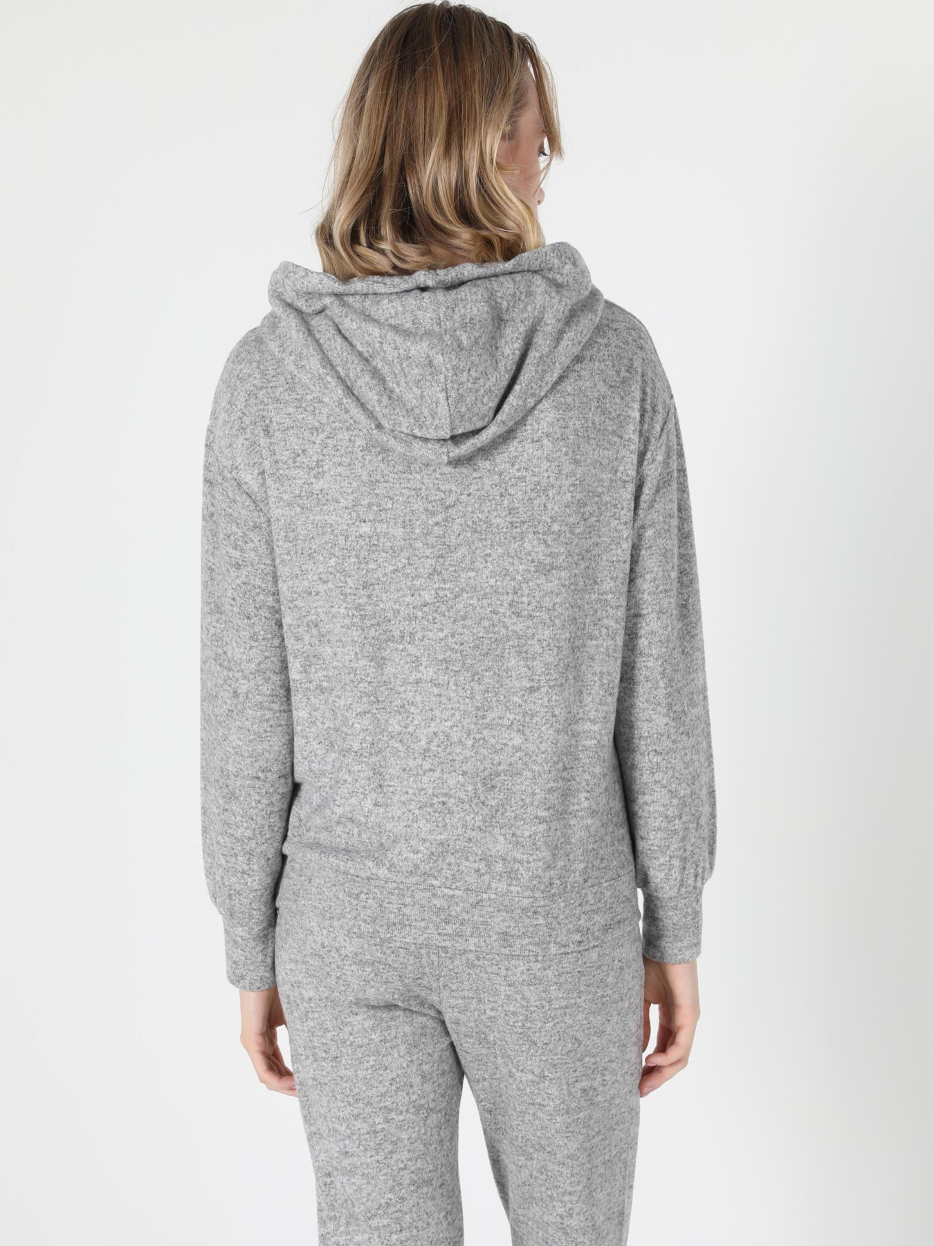 Худи и свитшоты Colin’s модель CL1056471_Q1.V1_MGA Фото