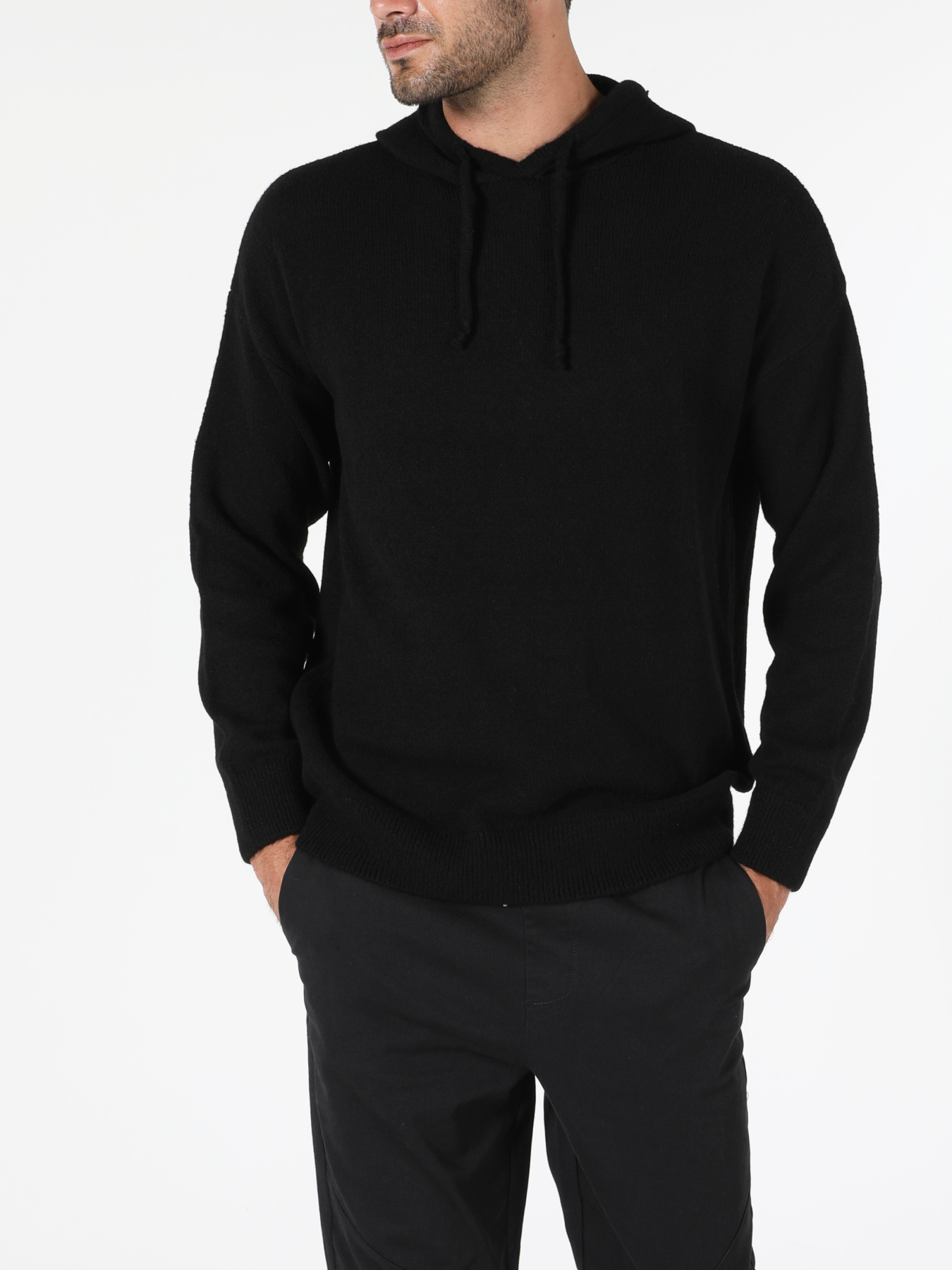 Кофты и свитера Colin’s модель CL1056004_Q1.V1_BLK Фото