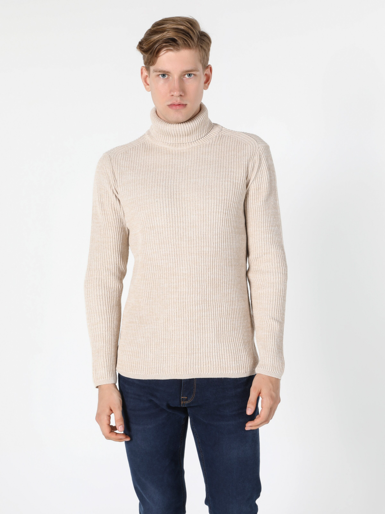 Худі та світшоти Colin’s модель CL1056024_Q1.V1_BME Худі та світшоти Colin’s модель CL1056024_Q1.V1_BME Фото