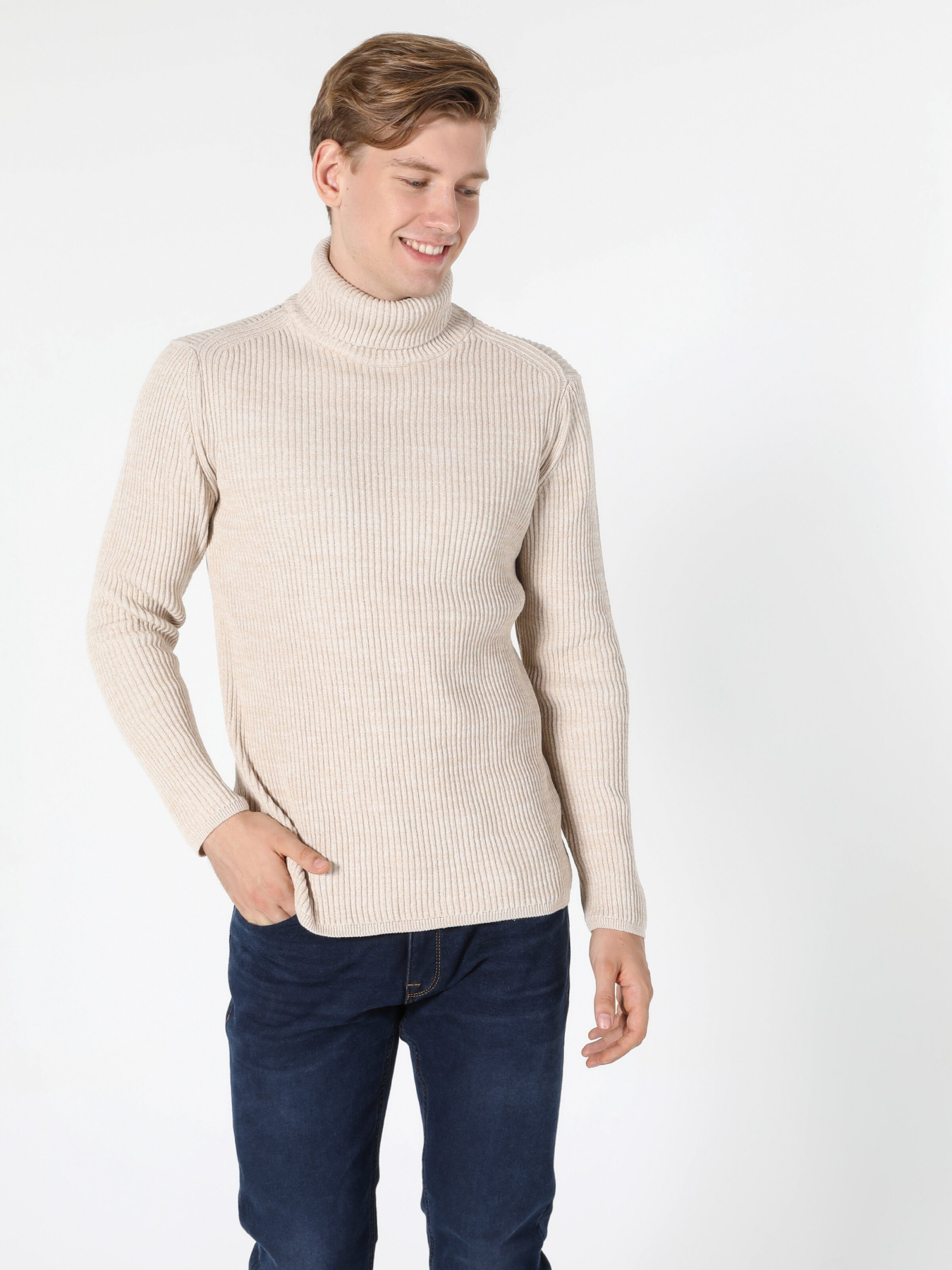 Худі та світшоти Colin’s модель CL1056024_Q1.V1_BME Худі та світшоти Colin’s модель CL1056024_Q1.V1_BME Фото