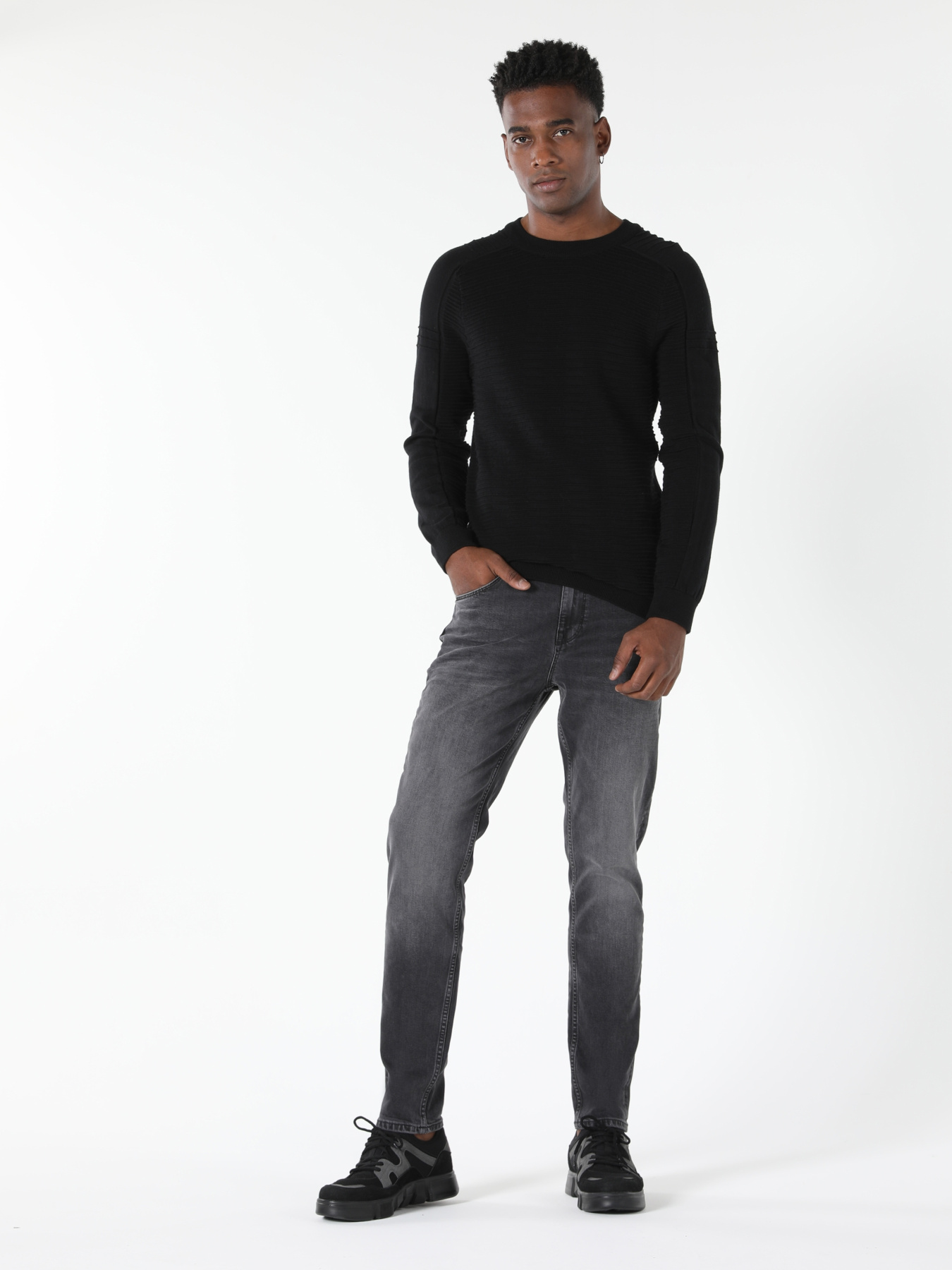 Кофты и свитера Colin’s модель CL1056364_Q1.v1_BLK Фото