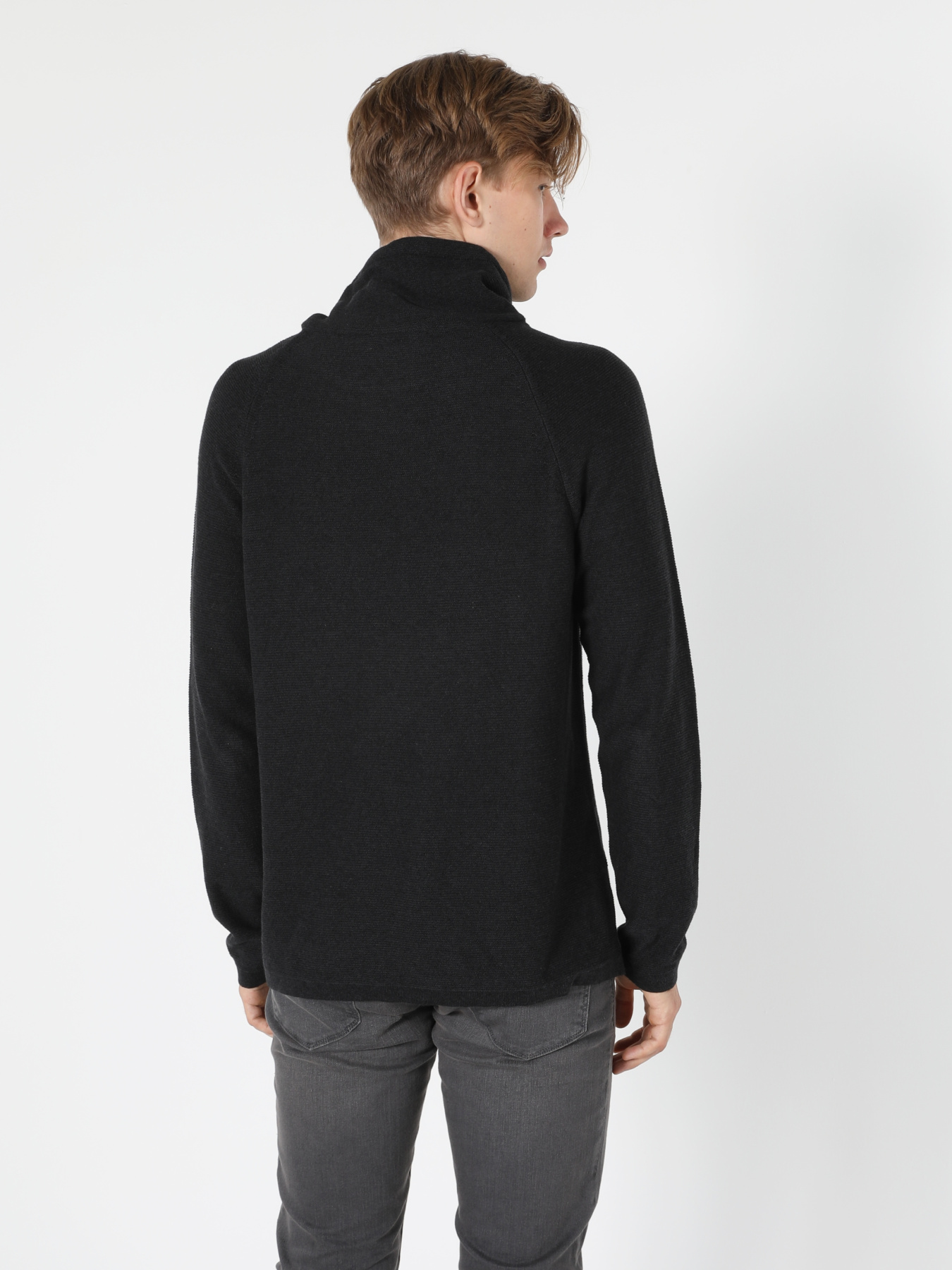 Кофты и свитера Colin’s модель CL1056008_Q1.V1_ANM Фото