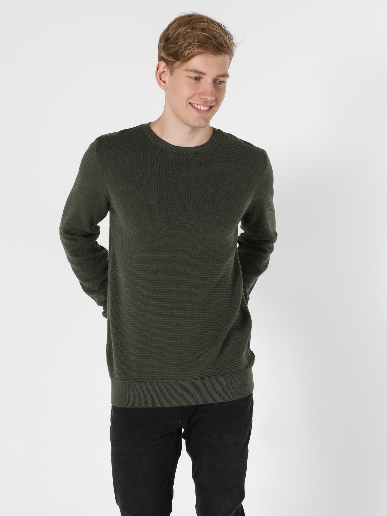 Худи и свитшоты Colin’s модель CL1056030_Q1.V1_KHA Фото