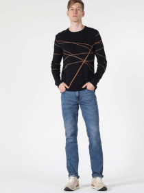 Худи и свитшоты Colin’s модель CL1056680_Q1.V1_BLK Худи и свитшоты Colin’s модель CL1056680_Q1.V1_BLK Фото