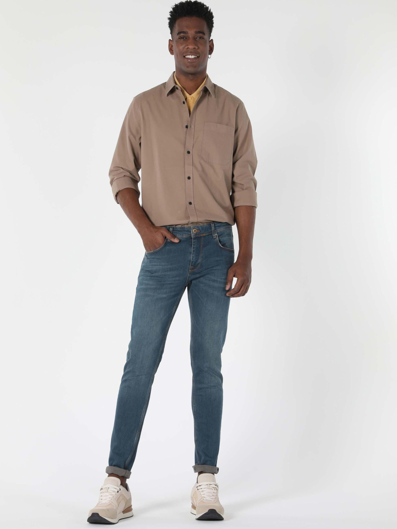 Рубашки Colin’s модель CL1057179_Q1.V1_BEI Рубашки Colin’s модель CL1057179_Q1.V1_BEI Фото