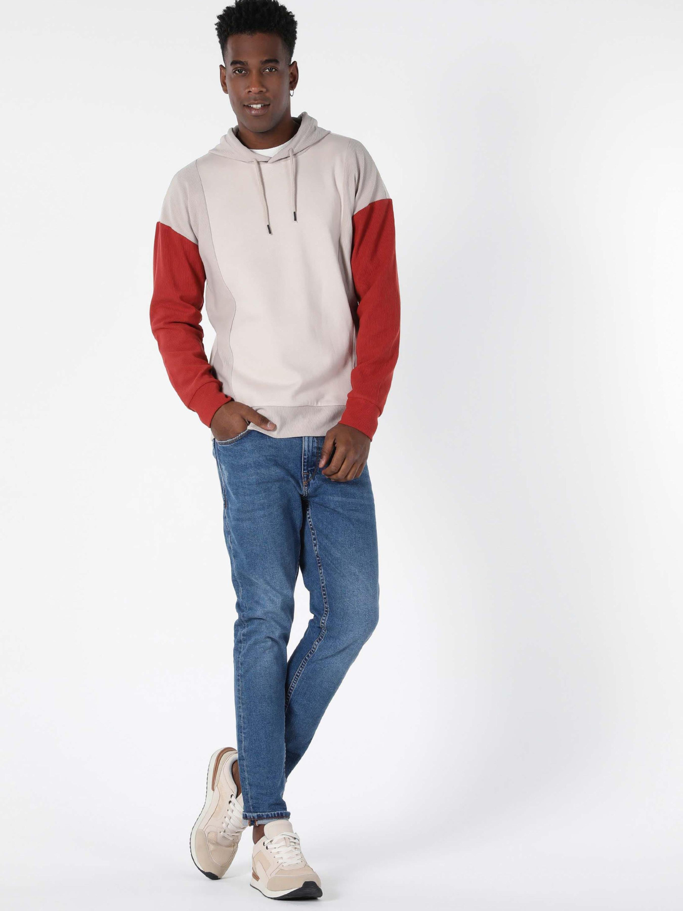 Худі та світшоти Colin’s модель CL1057457_Q1.V1_BEI Фото